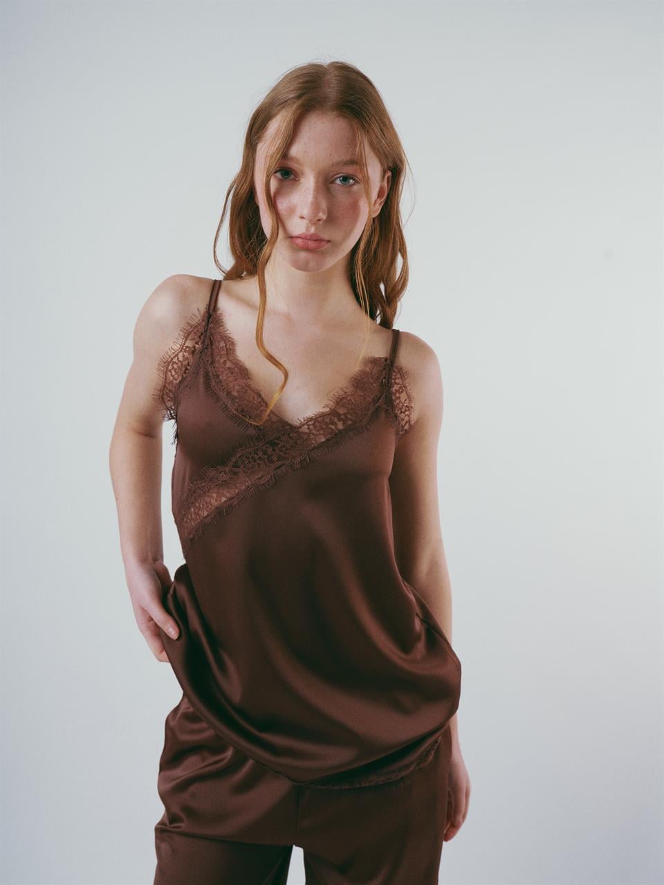 İp Askılı Saten Bluz Acı Kahve