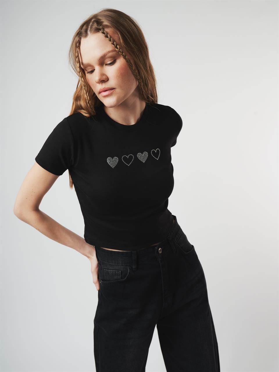 Kalp Taşlı Kısa Kol Bluz Siyah