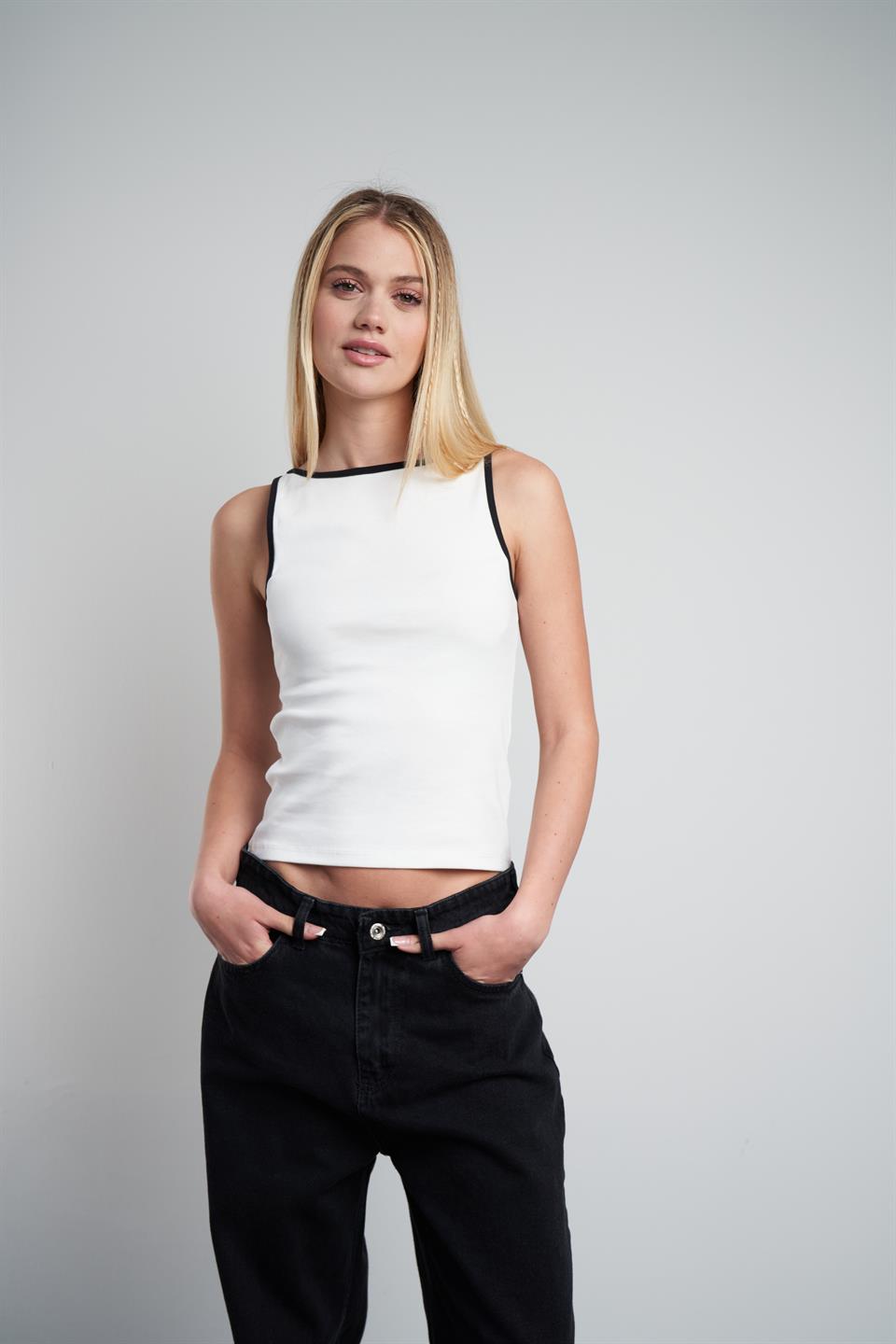 Fitilli Sıfır Kol Bluz Ekru