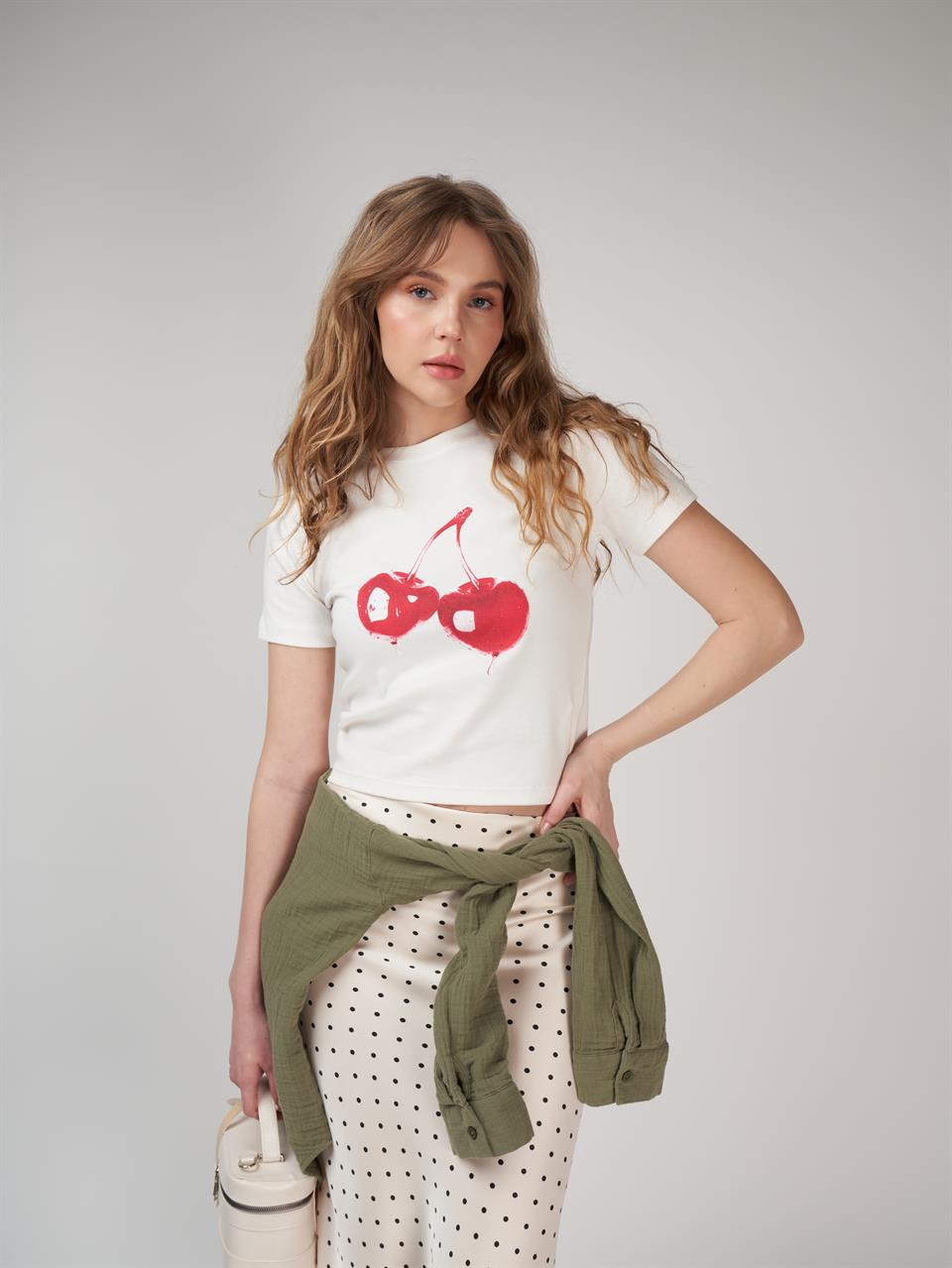 Kiraz Baskılı Kısa Kol Bluz Ekru