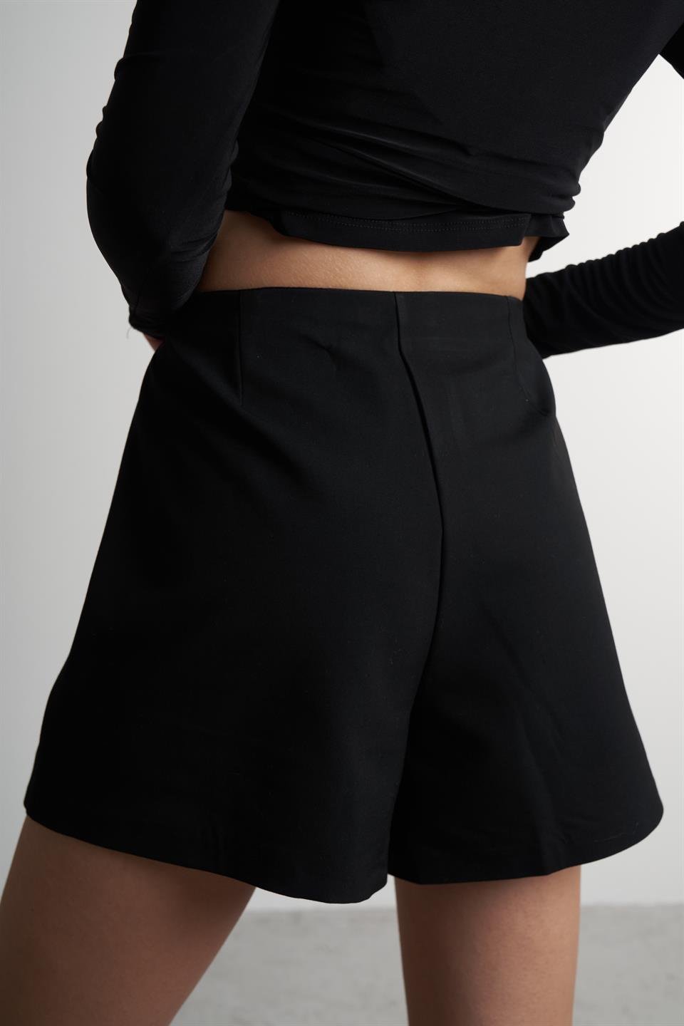 Kruvaze Kısa Şort Etek Siyah