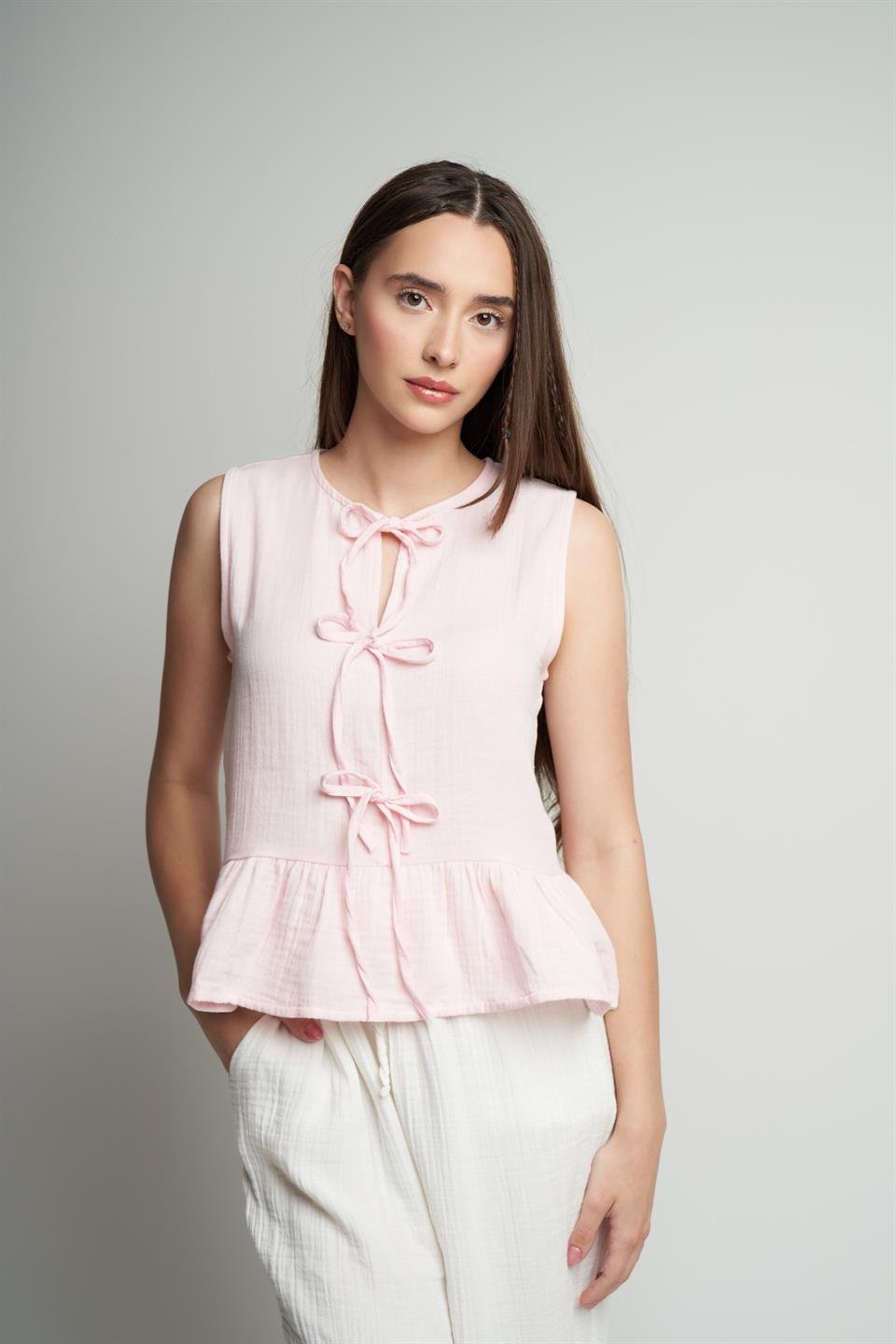 Ön Bağlama Detaylı Sıfır Kol Bluz Pembe