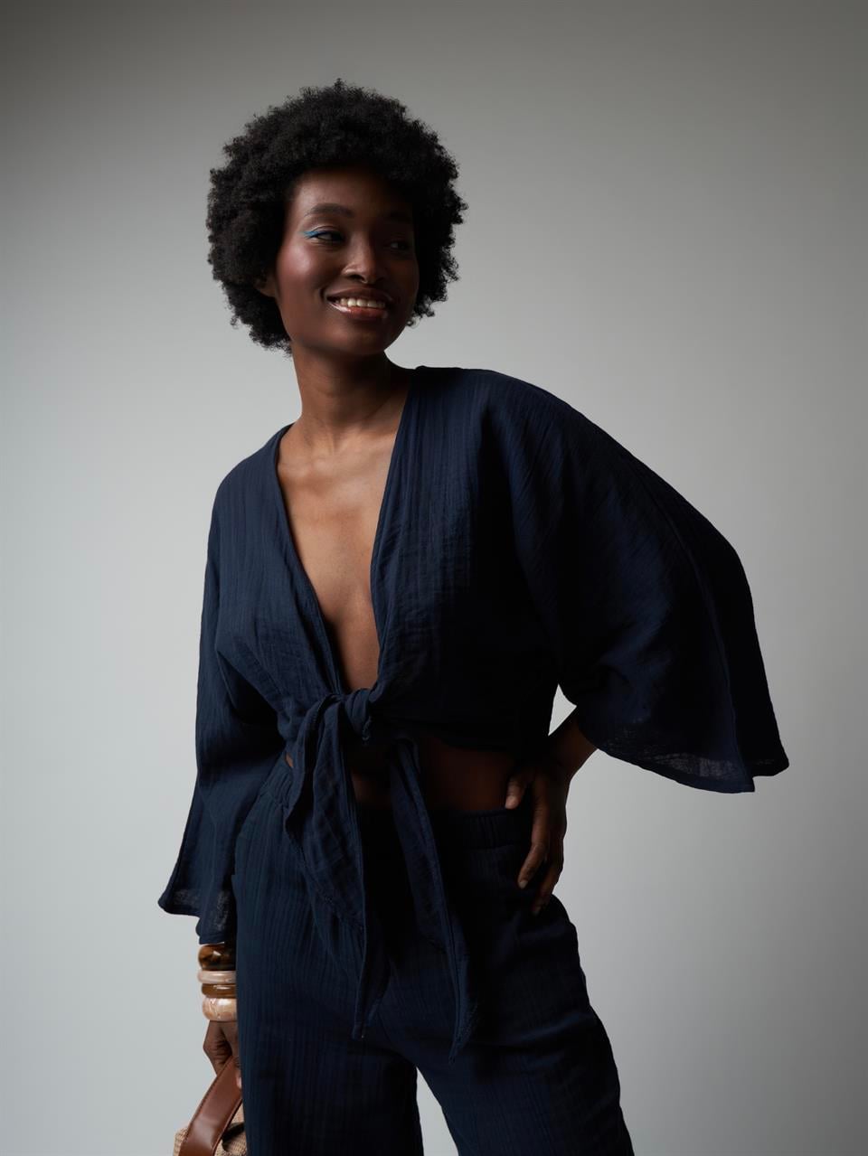 Ön Bağlamalı Müslin Kumaş Hırka Lacivert