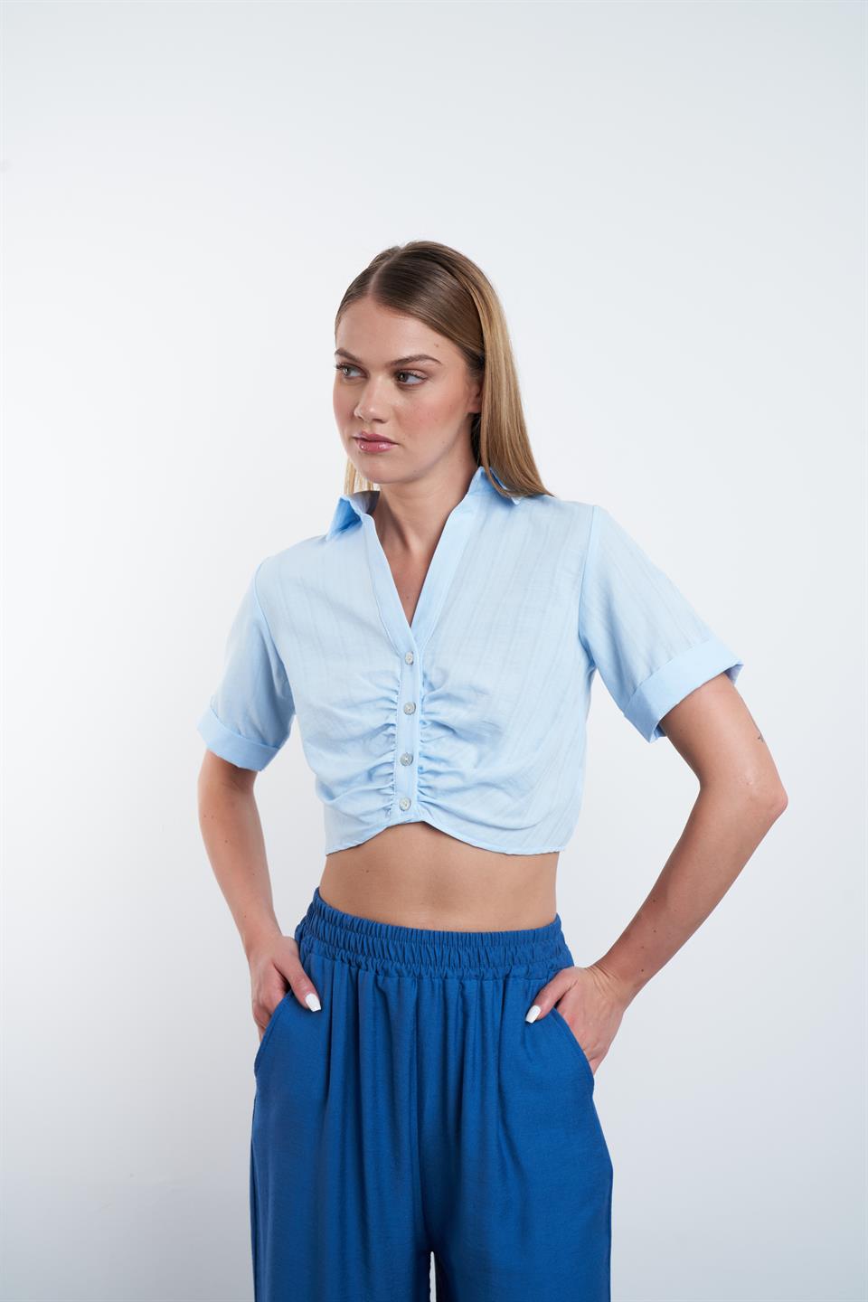 Ön Büzgü Detaylı Kısa Gömlek
