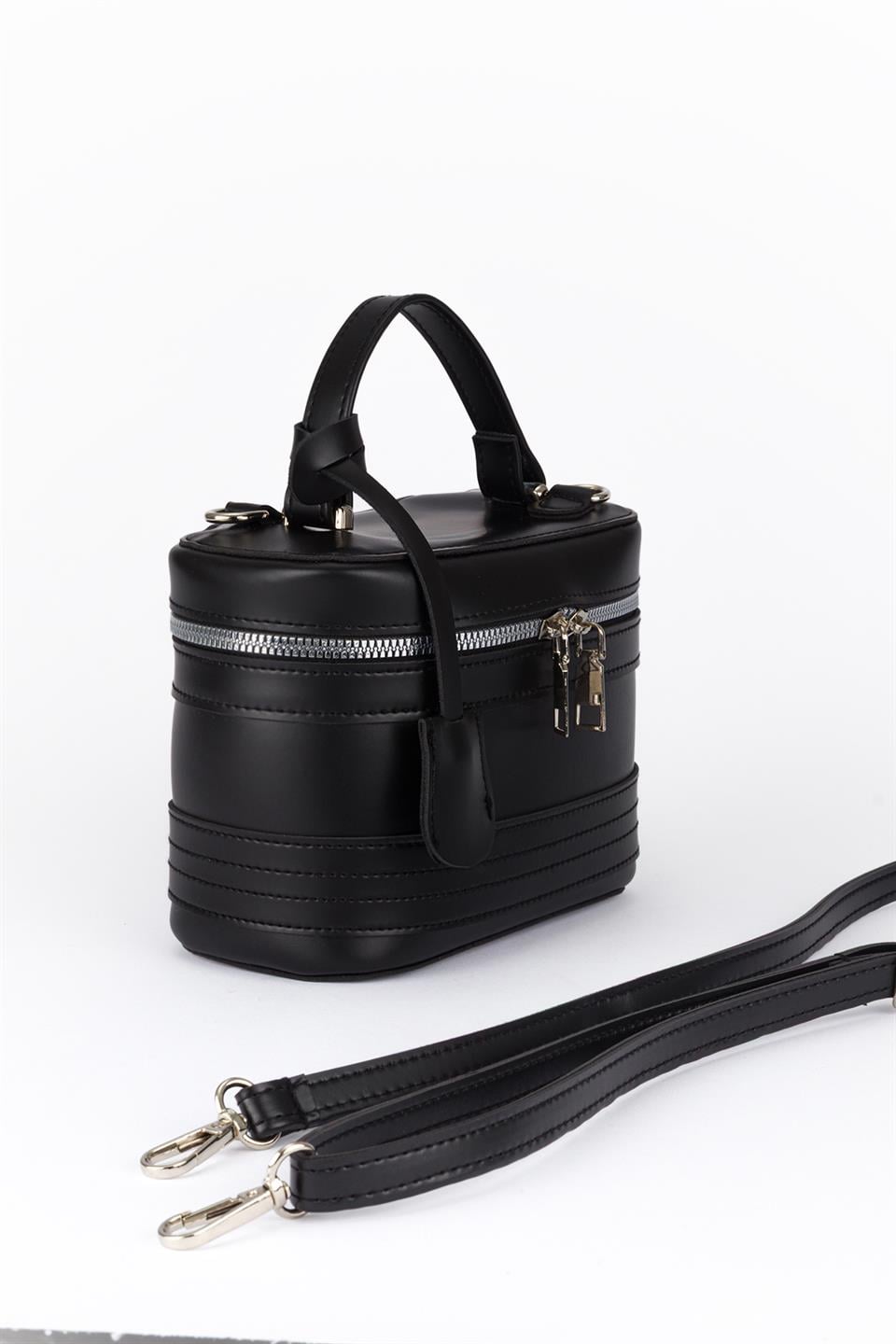 Oval Çapraz Çanta Siyah