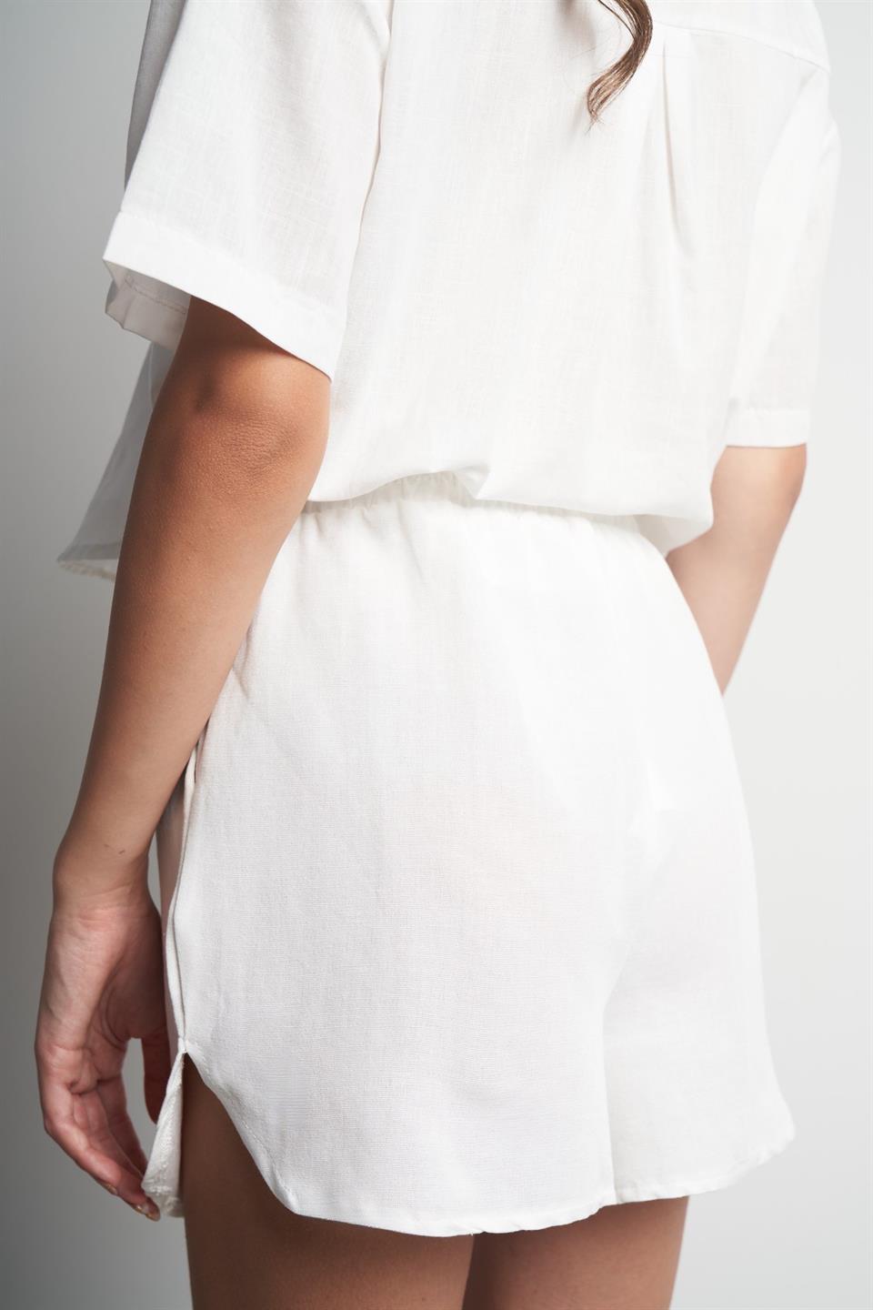 Oval Kesim Keten Kısa Şort Ekru