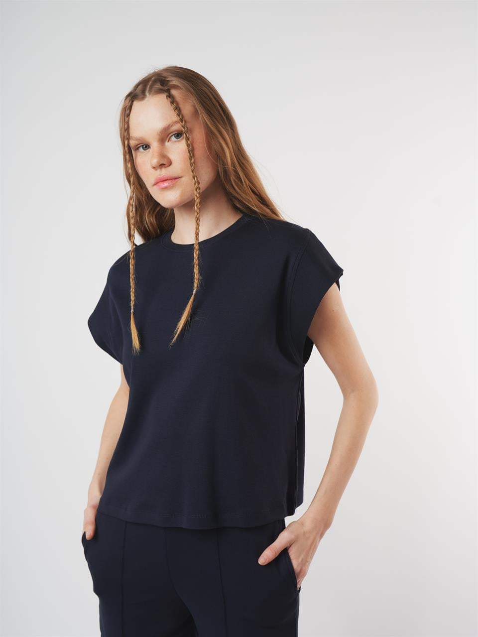 Pamuklu Kolsuz Bluz Lacivert