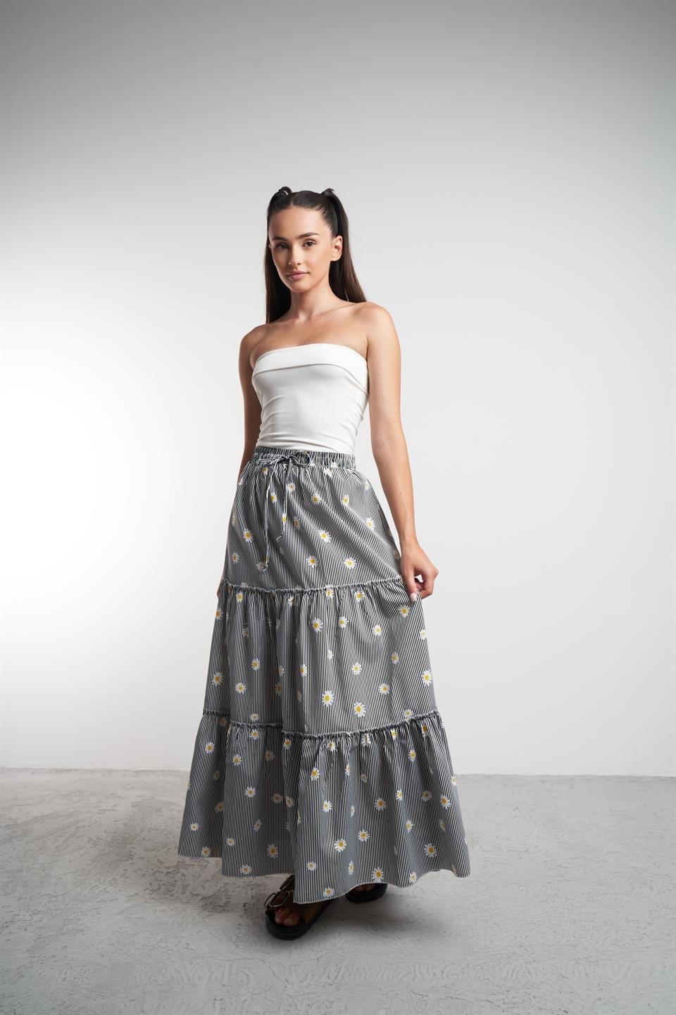 Papatya Desen Çizgili Uzun Etek Siyah-Beyaz