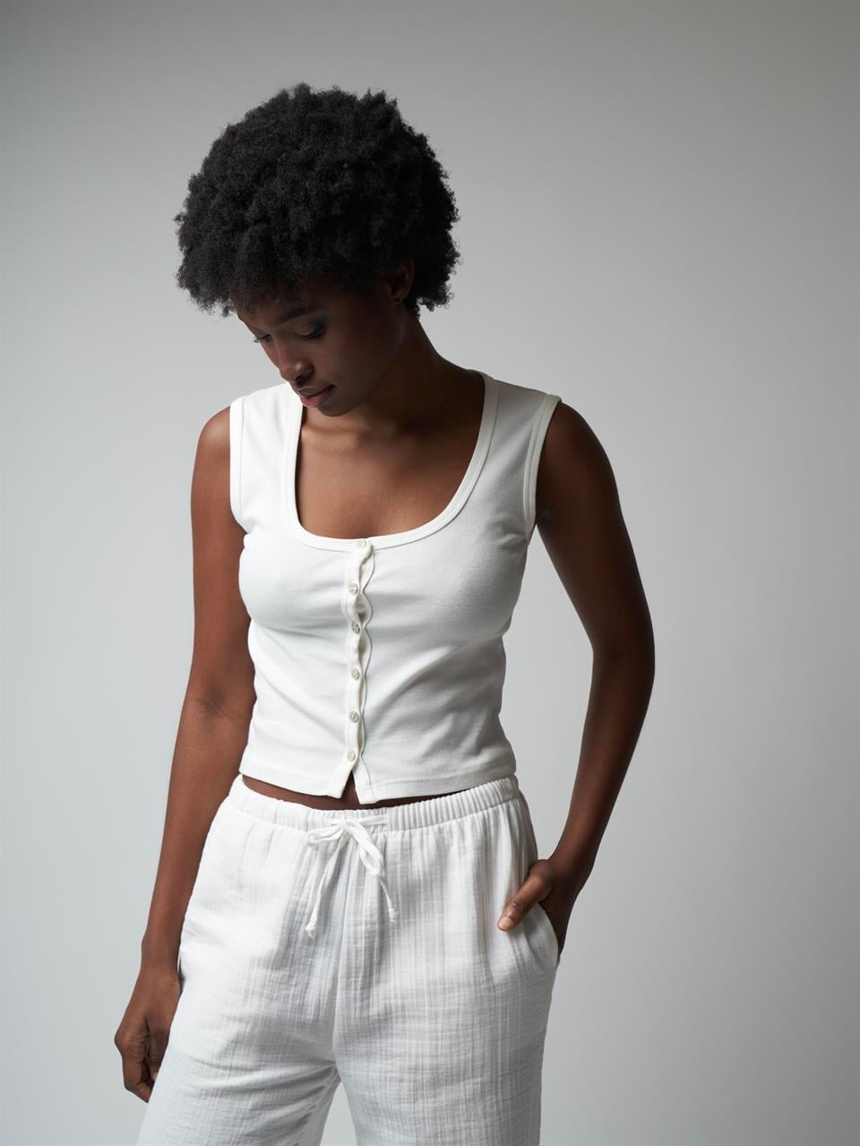 Sıfır Kol Düğmeli Bluz Ekru