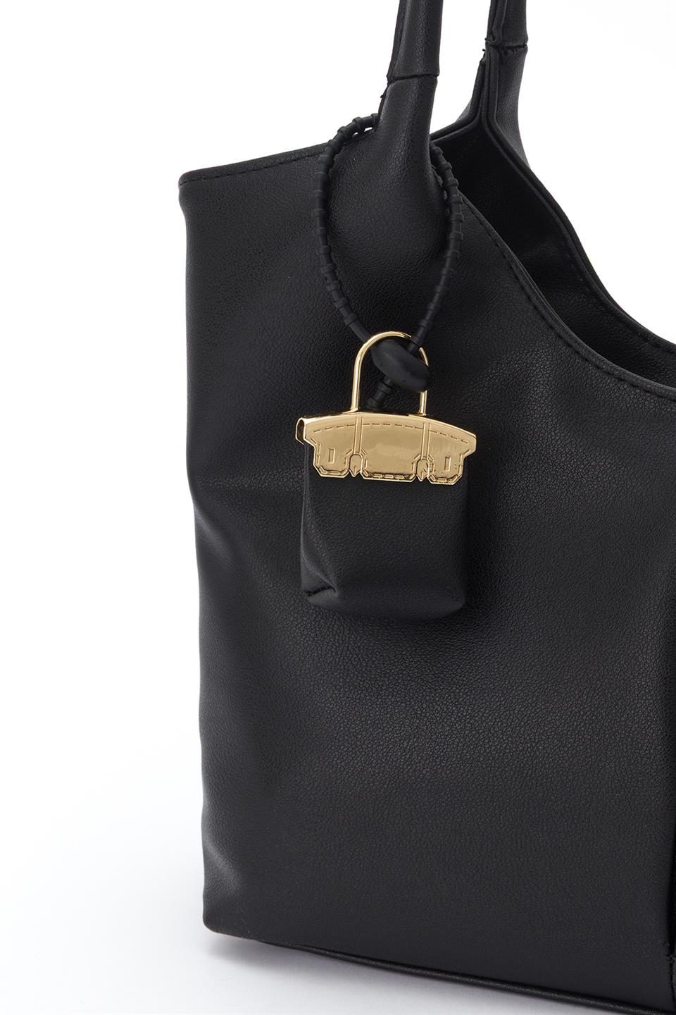 Soft Mini Charmlı Omuz Çantası Siyah