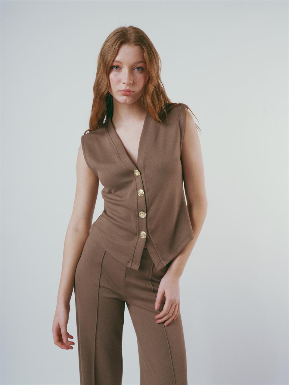 Düğmeli Sıfır Kol Yelek Vizon