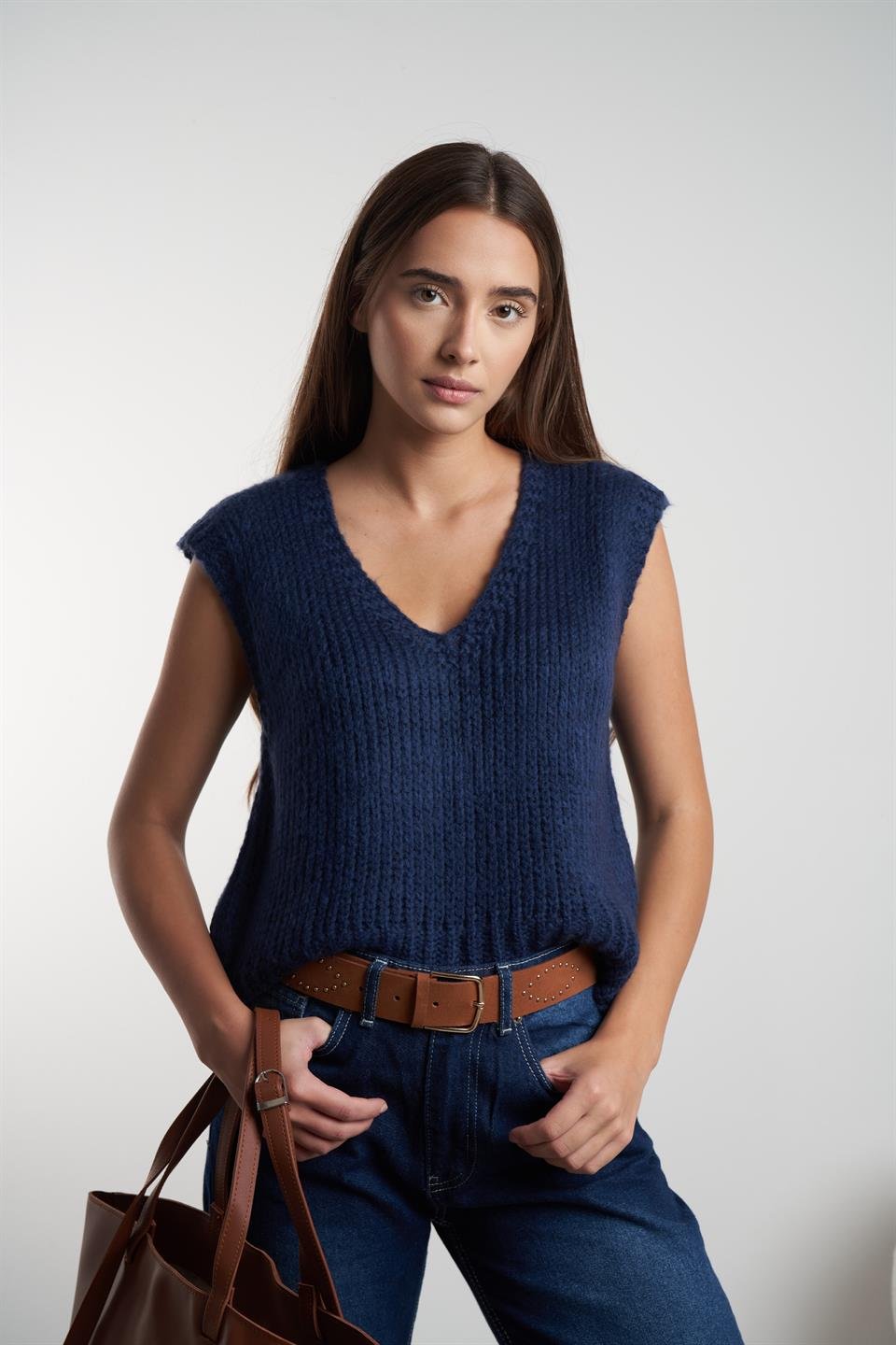 V Yaka Kolsuz Süveter Lacivert