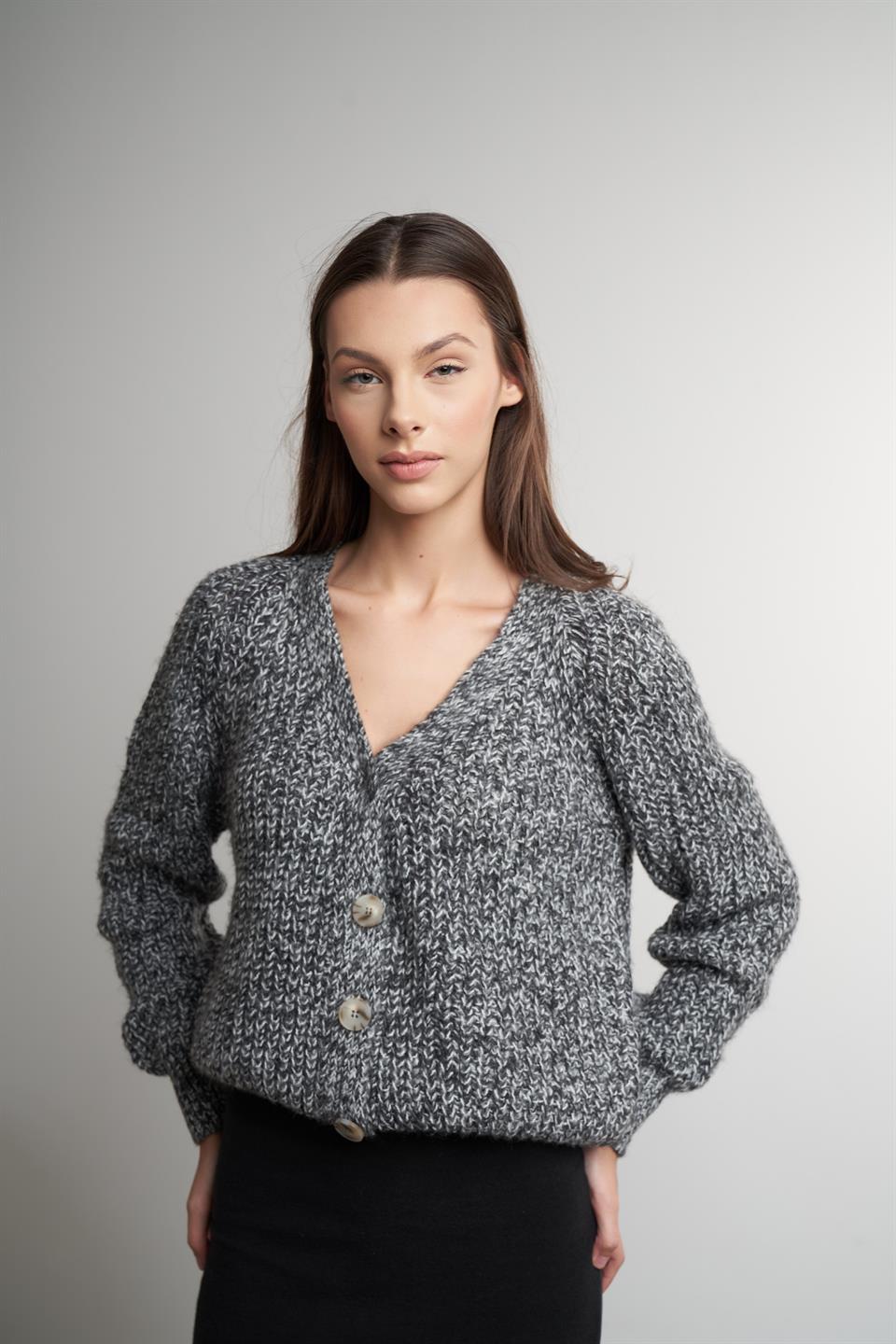 V Yaka Örgü Desenli Kısa Hırka Krem-Antrasit