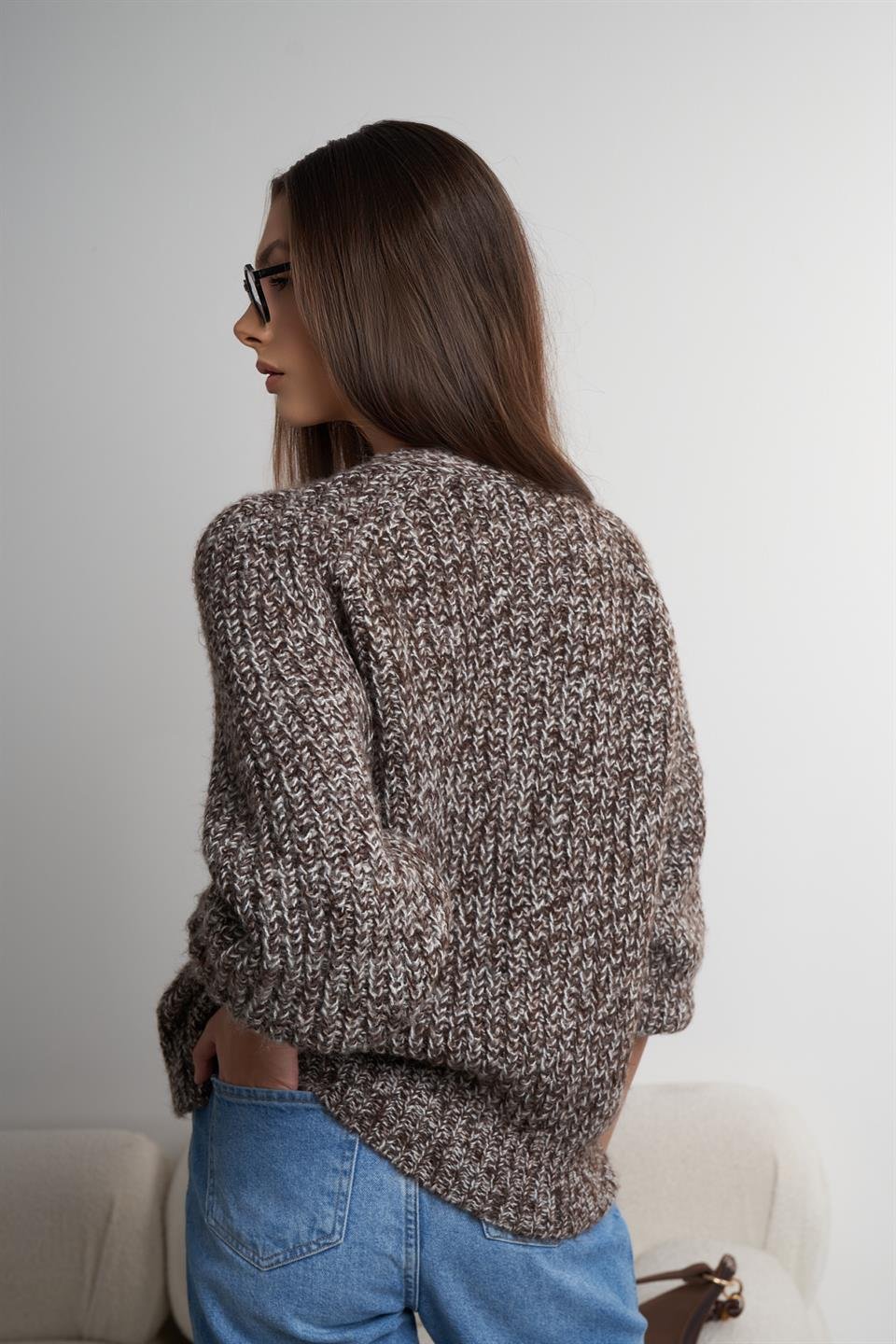 V Yaka Örgü Desenli Kısa Hırka Krem-Kahve