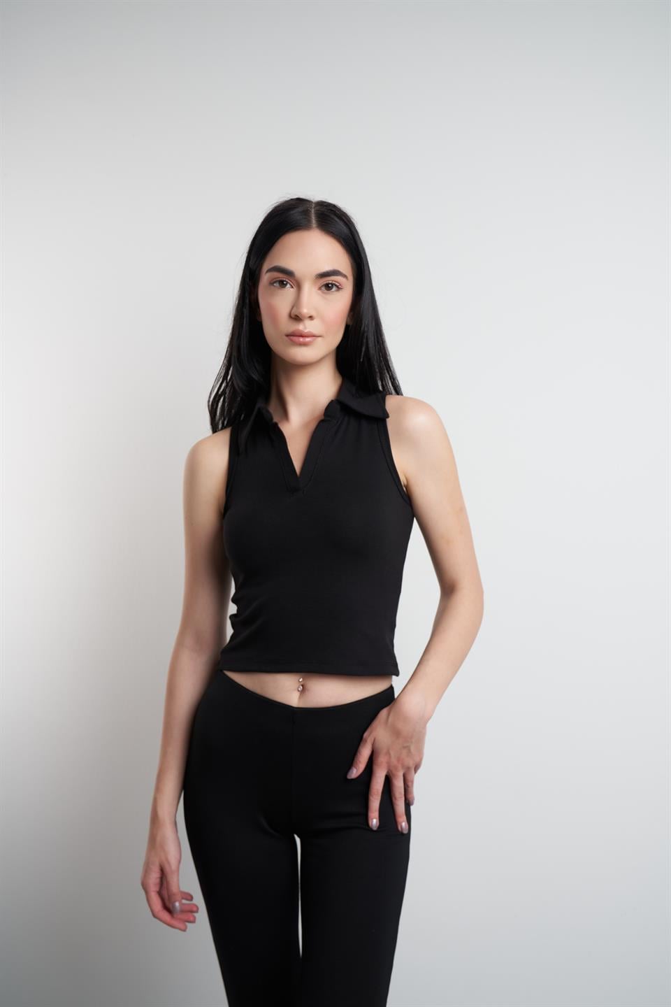 Yakalı Sıfır Kol Ribana Bluz Siyah