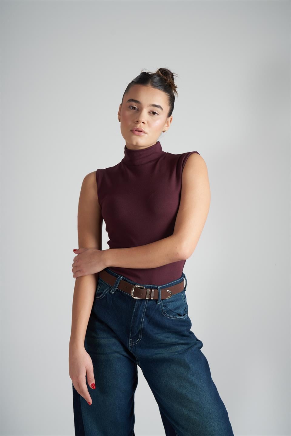 Yarım Balıkçı Sıfır Kol Basic Bluz Mürdüm