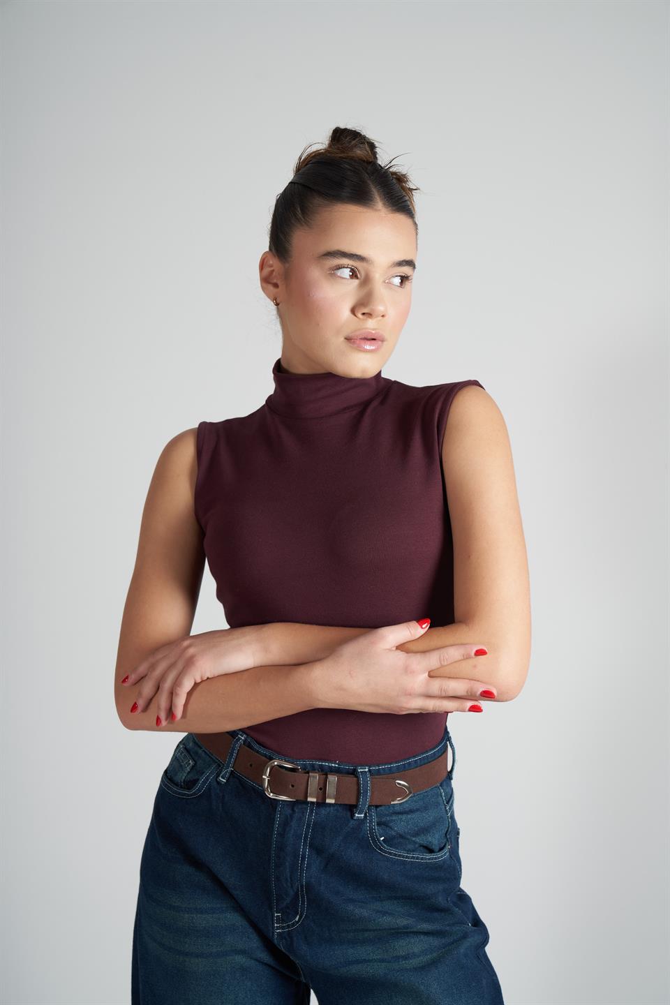 Yarım Balıkçı Sıfır Kol Basic Bluz Mürdüm