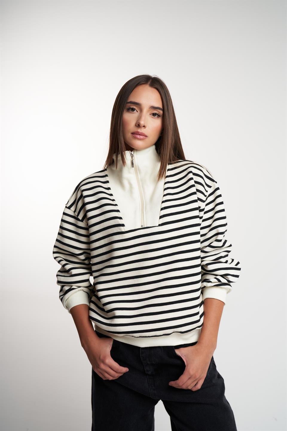 Yarım Fermuar Şardonlu Sweatshirt Krem-Siyah