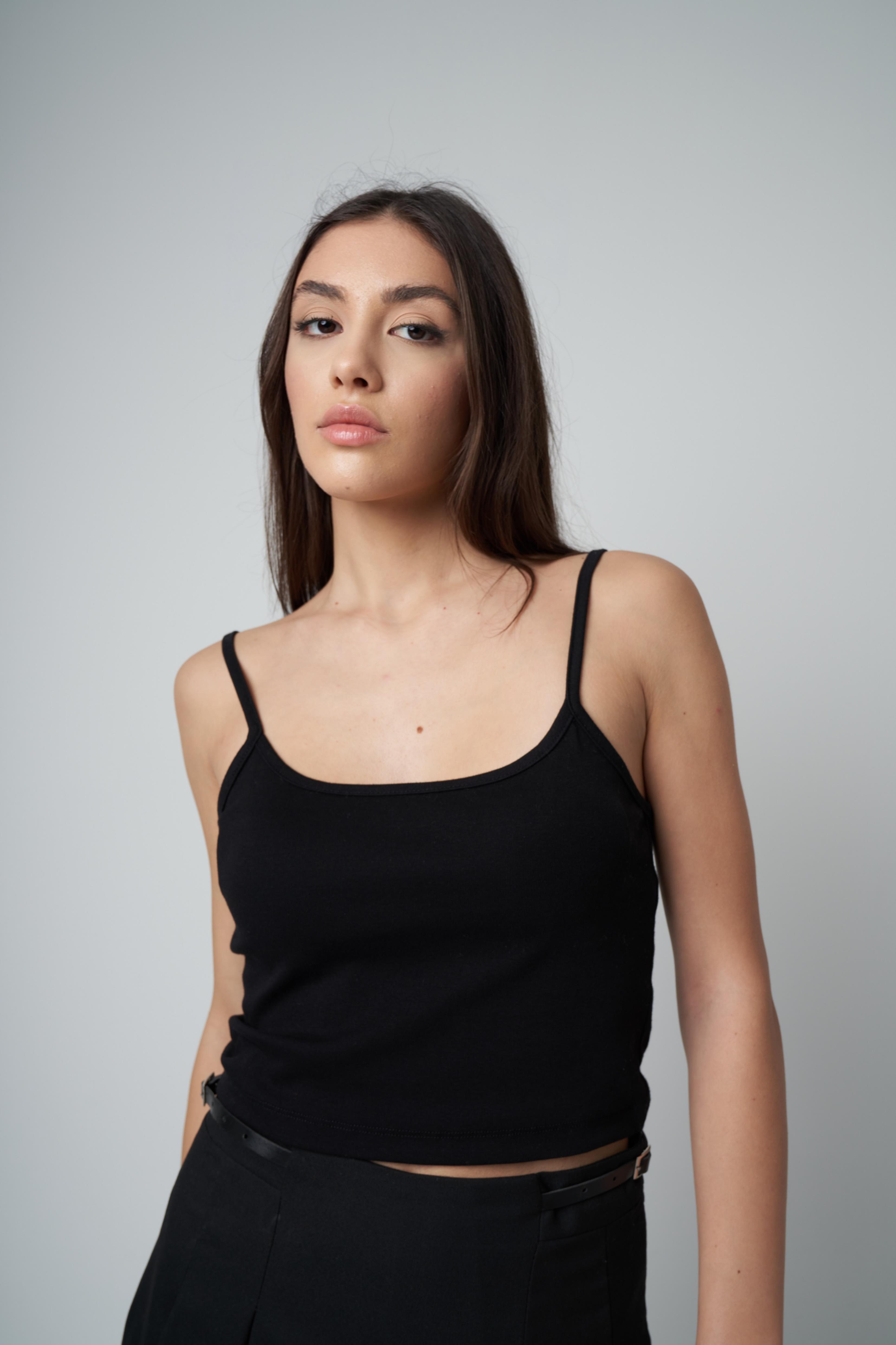 Askılı Basic Ribana Kumaş Kısa Bluz Siyah