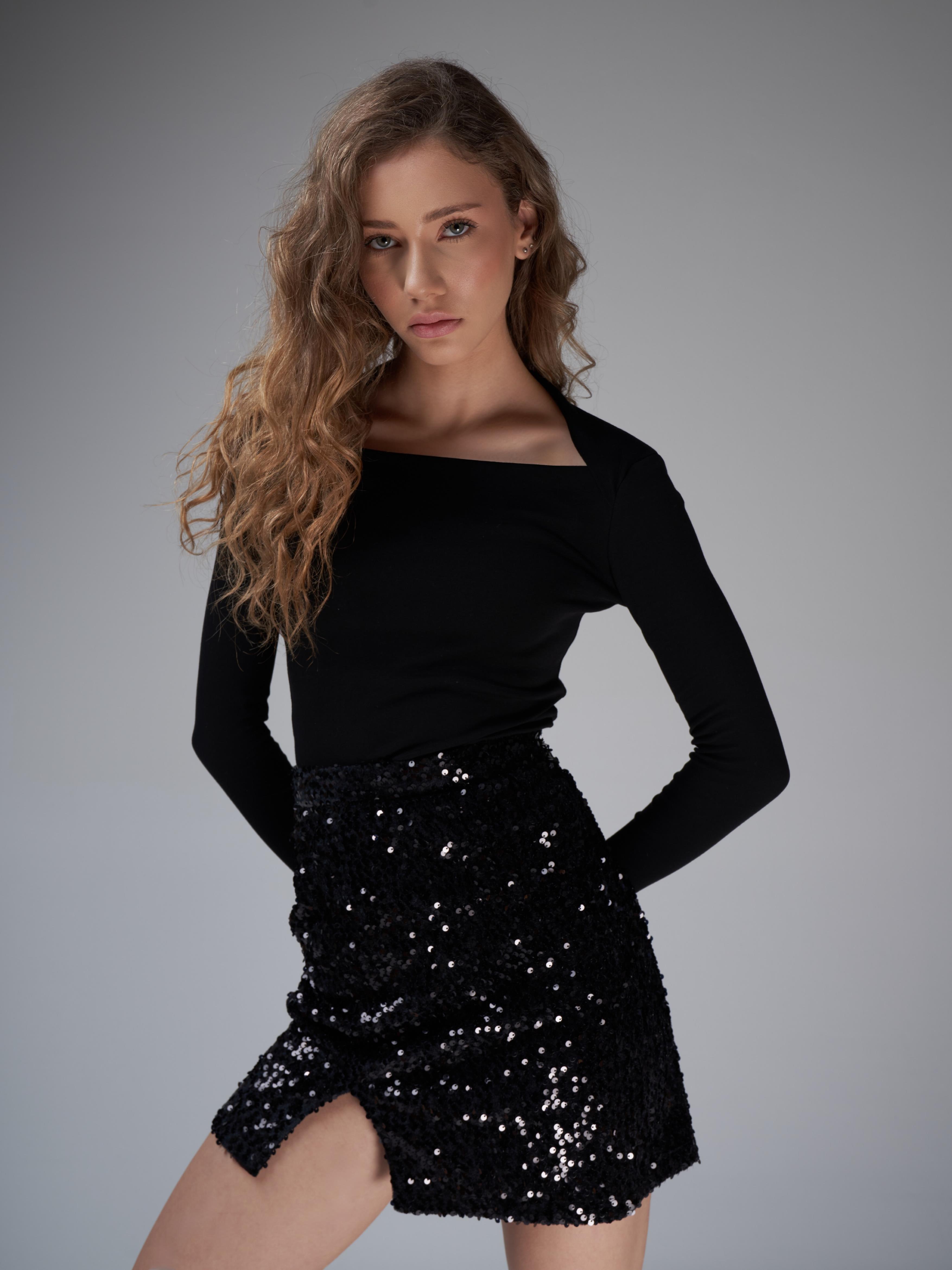 Bel İçi Lastik Pullu Kısa Etek Siyah