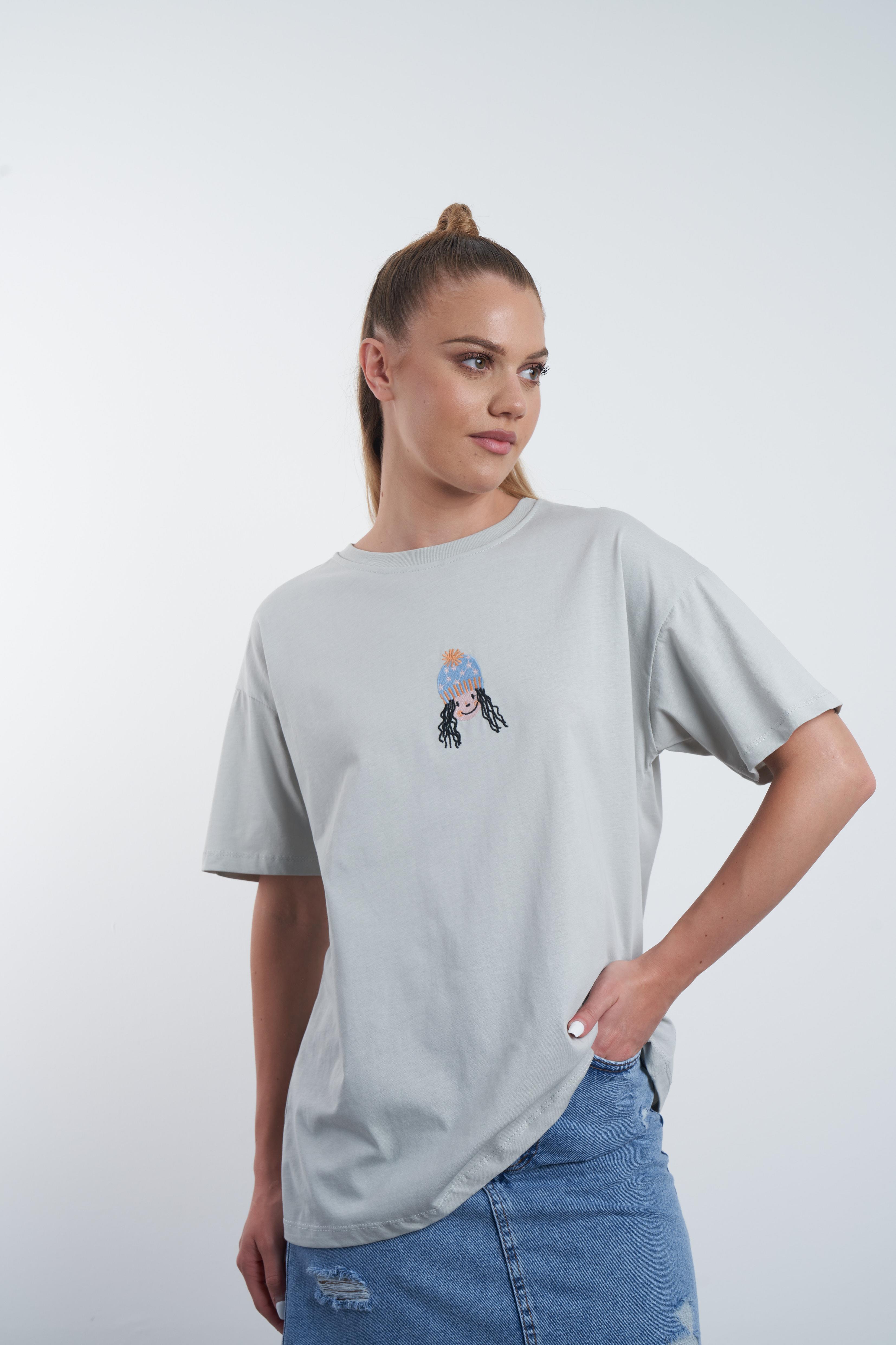 Bereli Kız Nakış Baskılı T-shirt Açık Gri