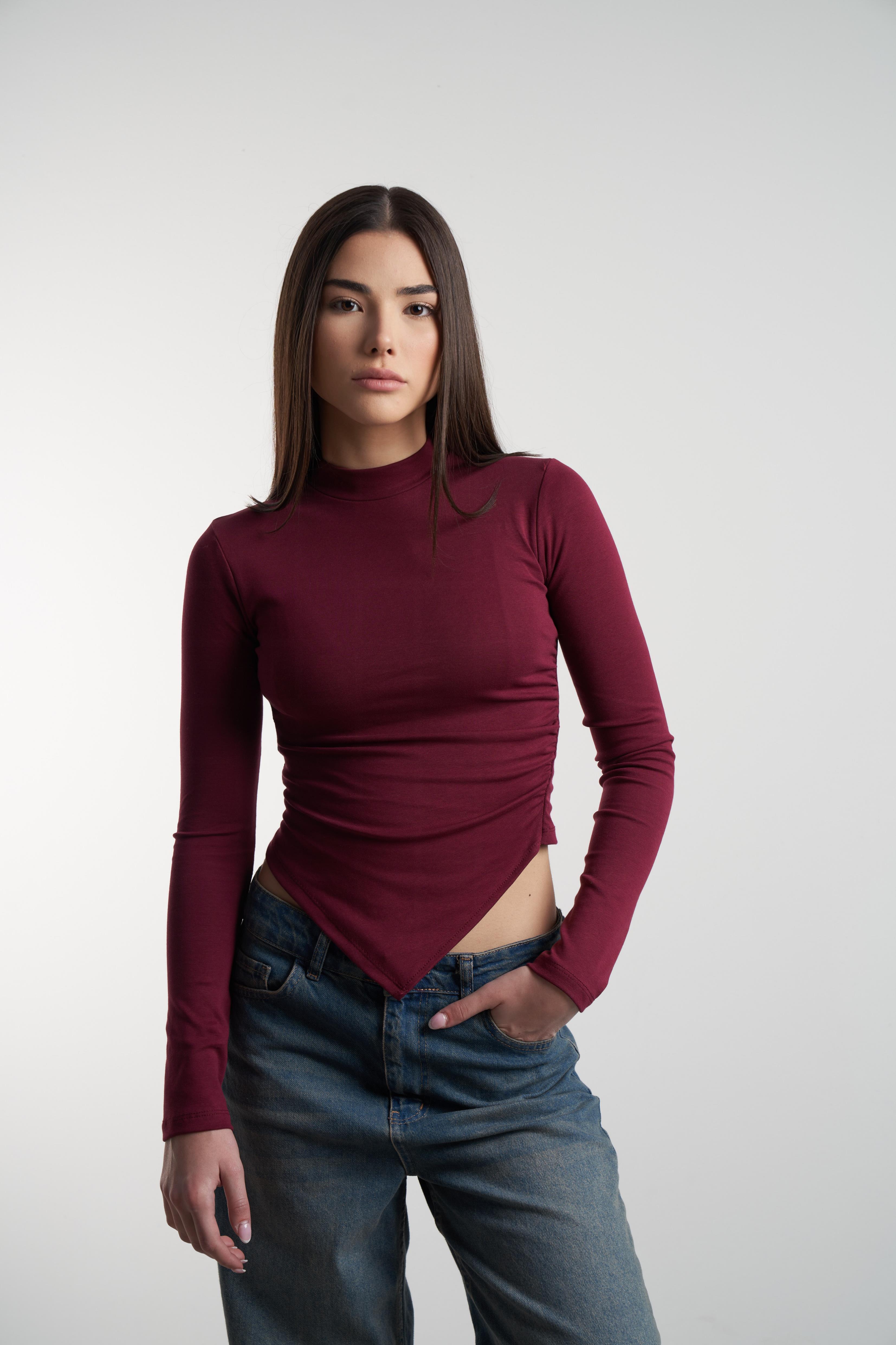 Büzgü Detaylı Asimetrik Kesim Bluz Bordo
