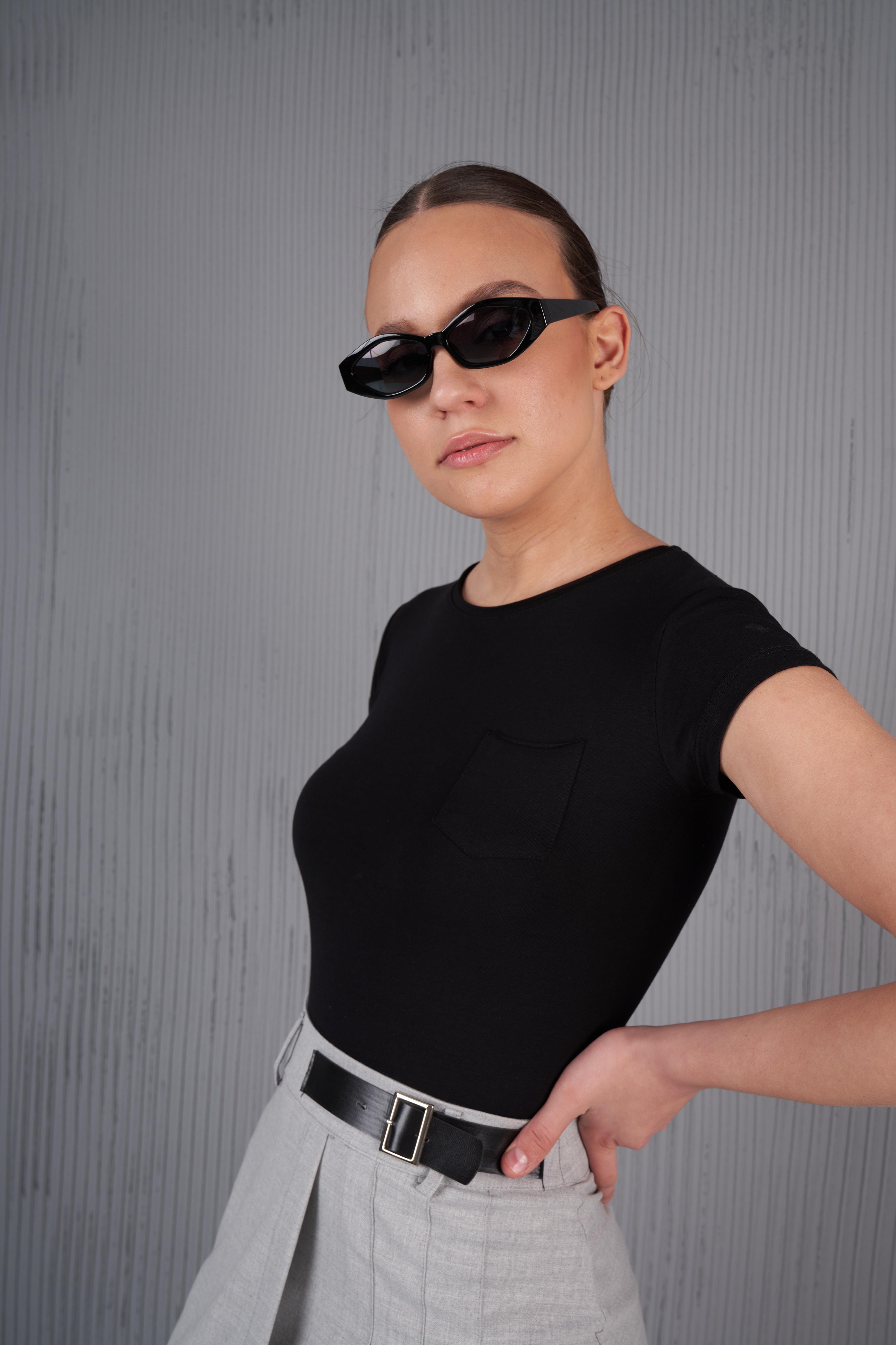 Cep Detaylı Basic T-shirt Siyah