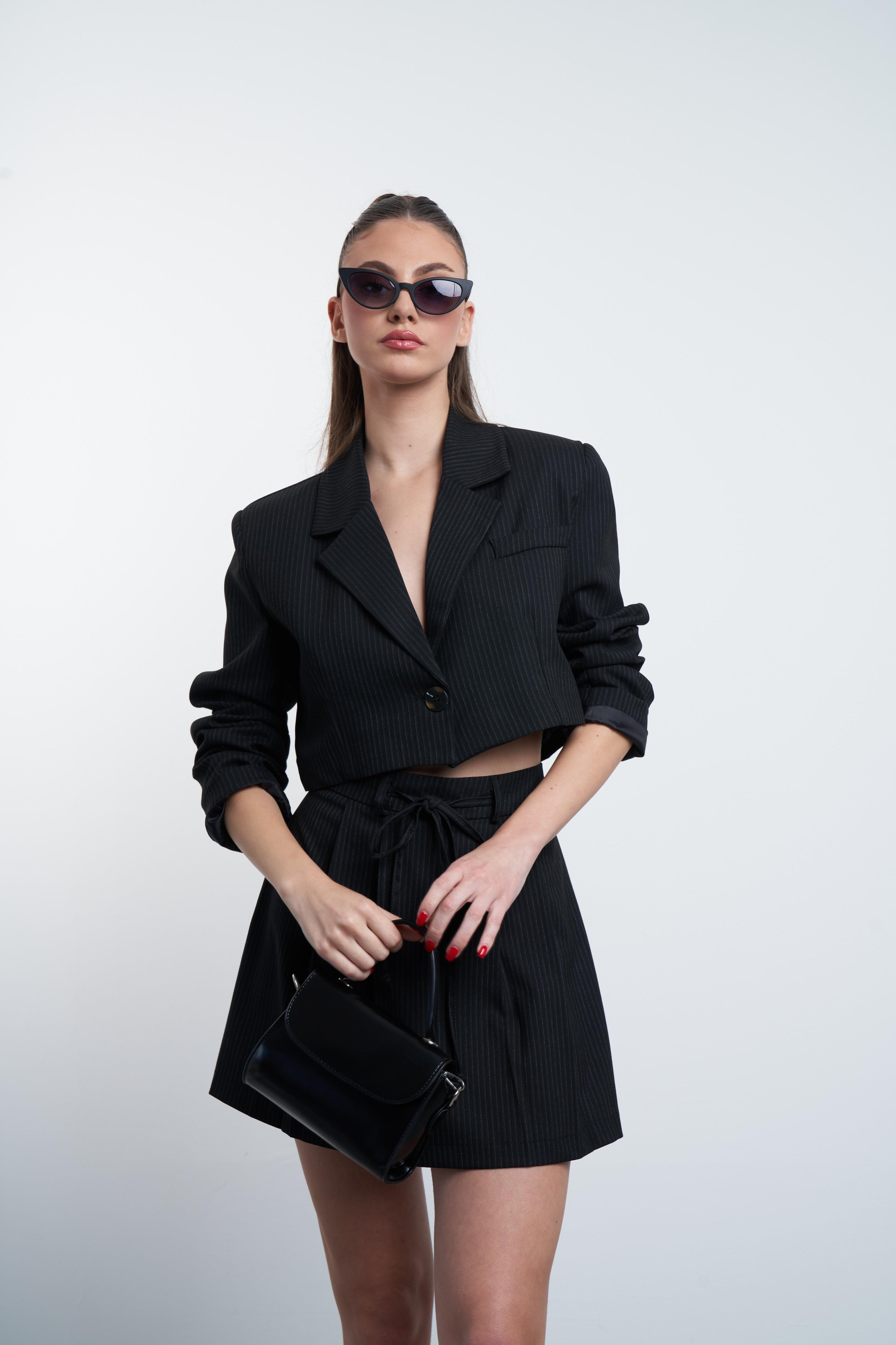 Çizgili Crop Blazer Ceket Siyah
