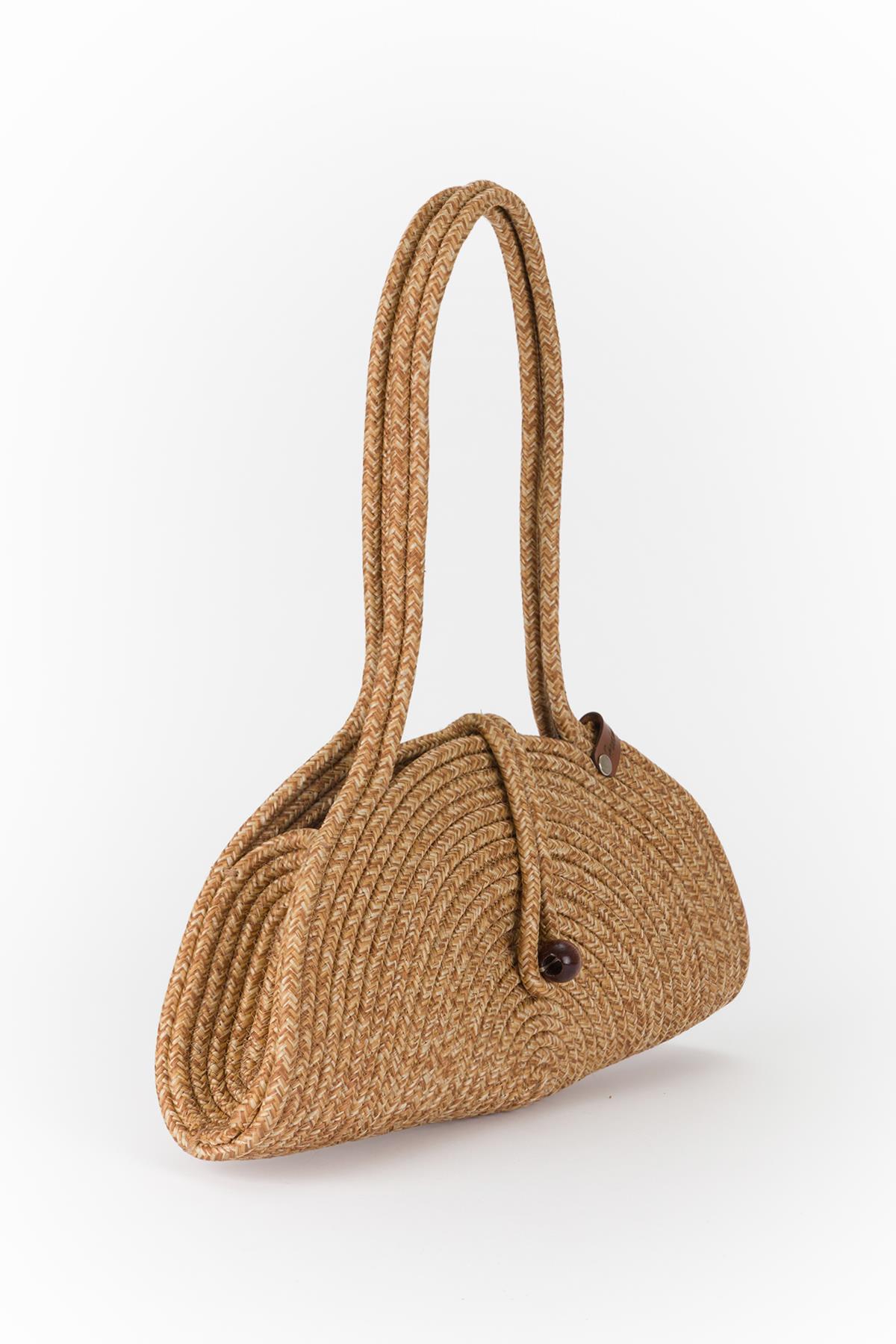 Düğme Detaylı Hasır Baget Çanta Bej