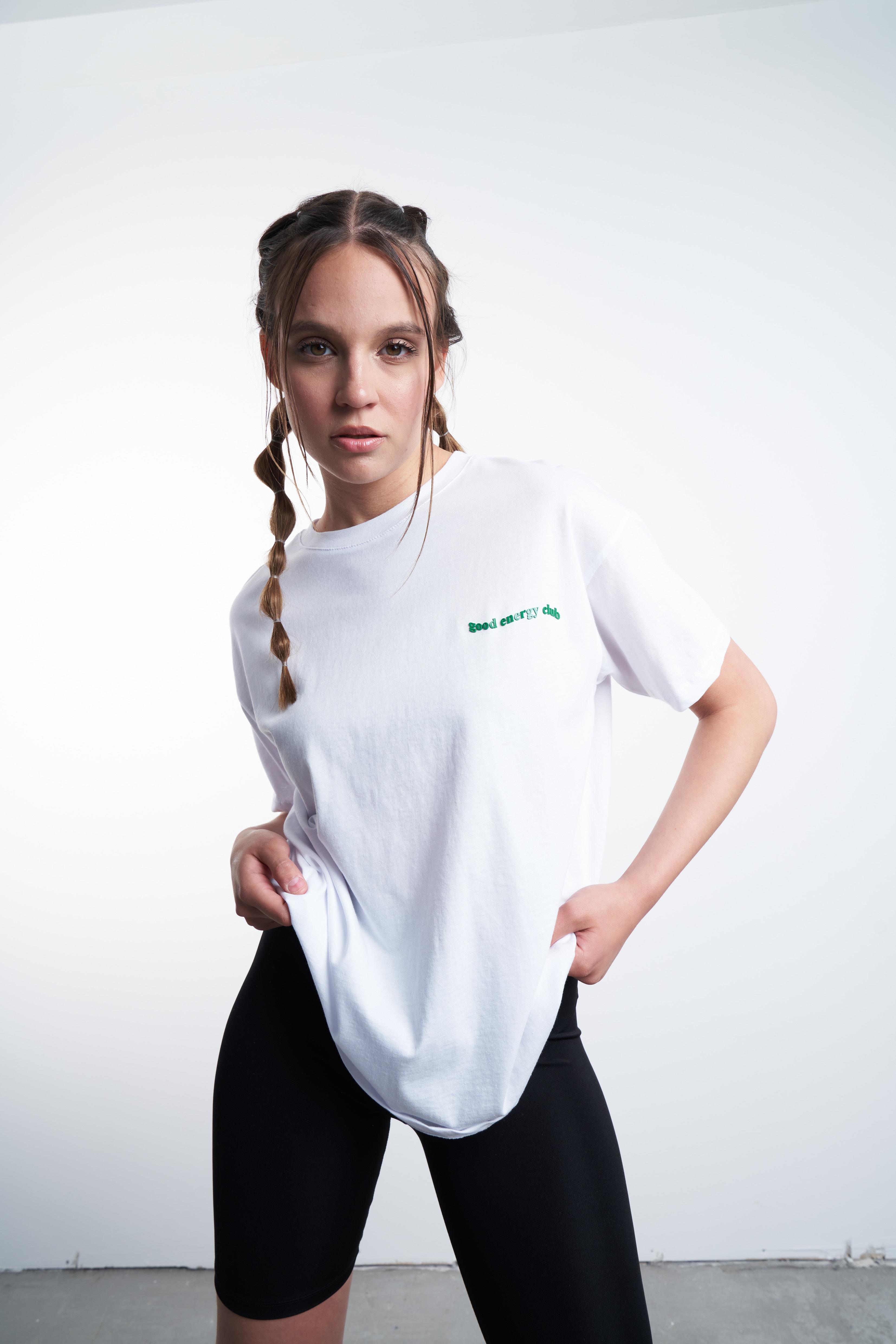Kabartma Yazı Baskılı T-shirt Beyaz
