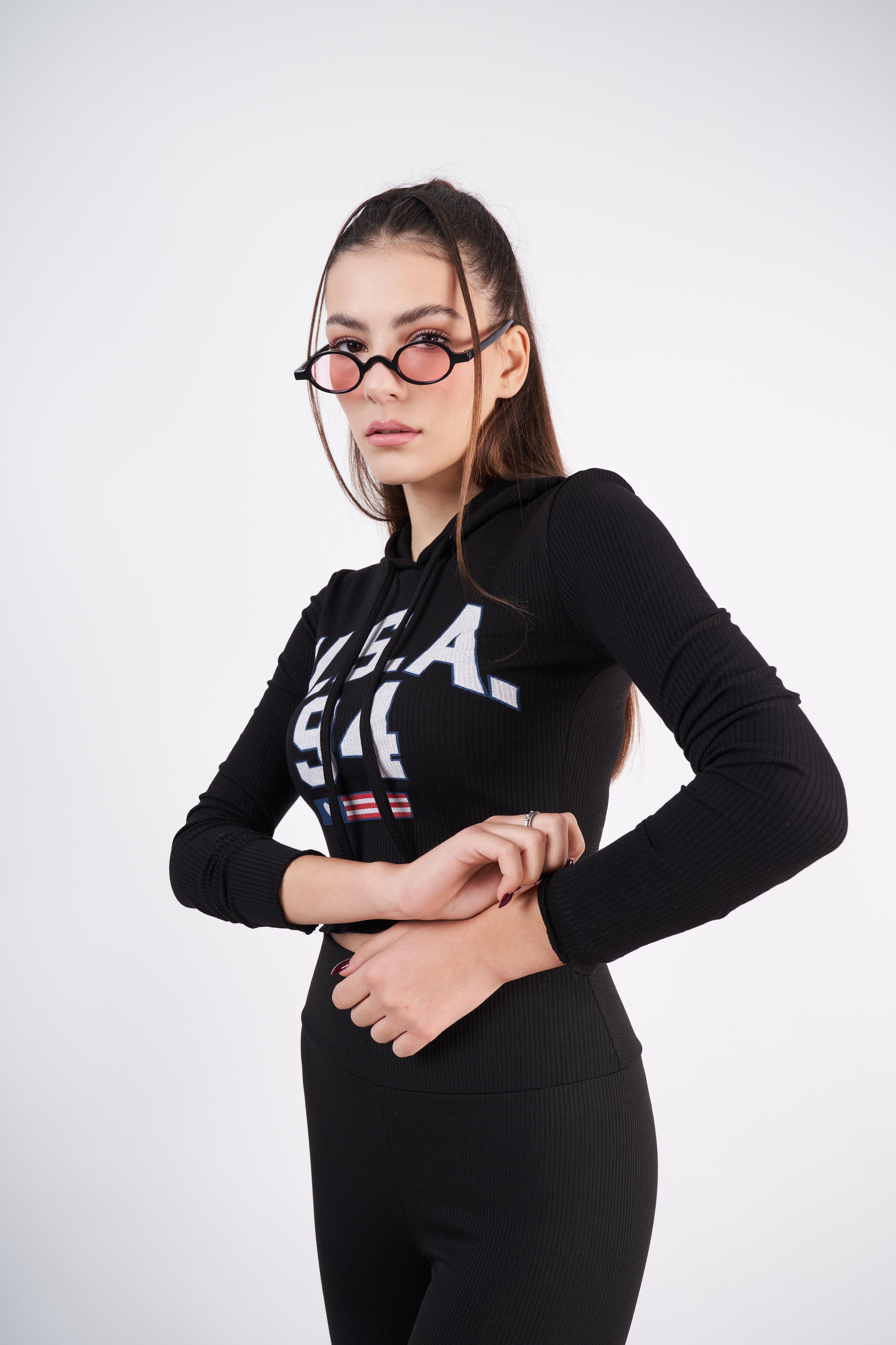 Kapüşonlu USA Baskılı Kısa Sweatshirt Siyah