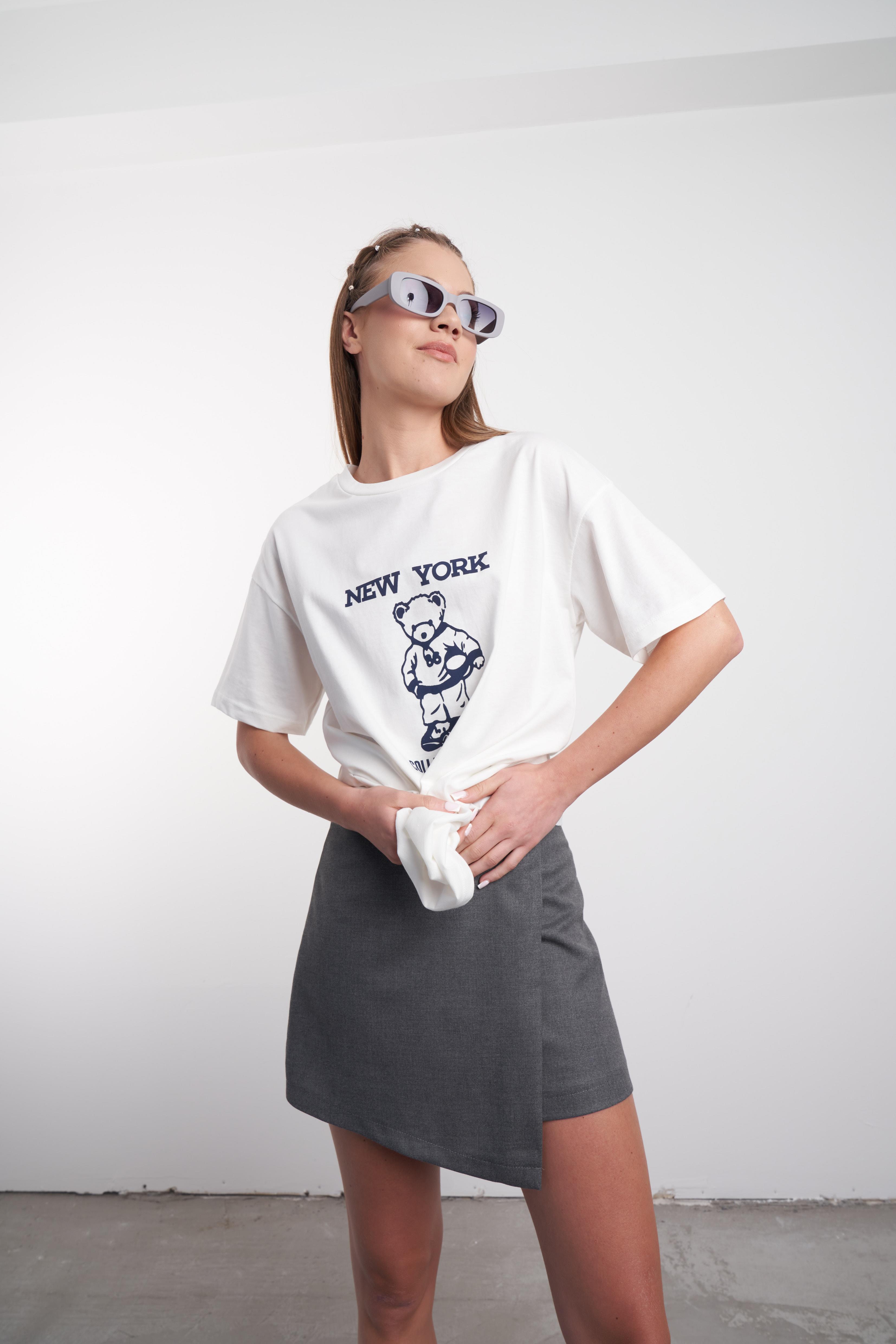 New York ve Ayı Baskılı T-shirt Beyaz
