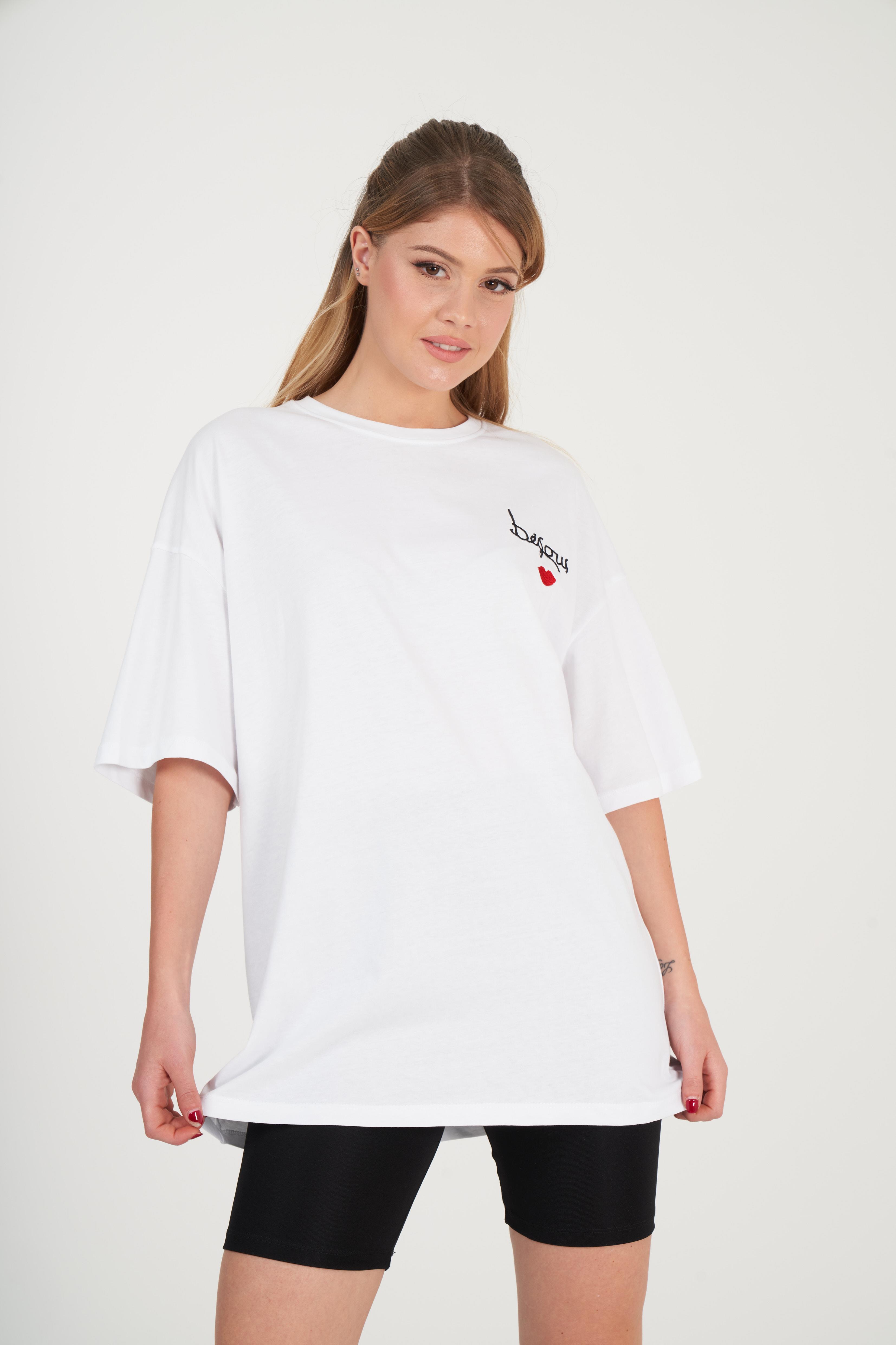 Oversize Nakış Baskılı T-shirt Beyaz