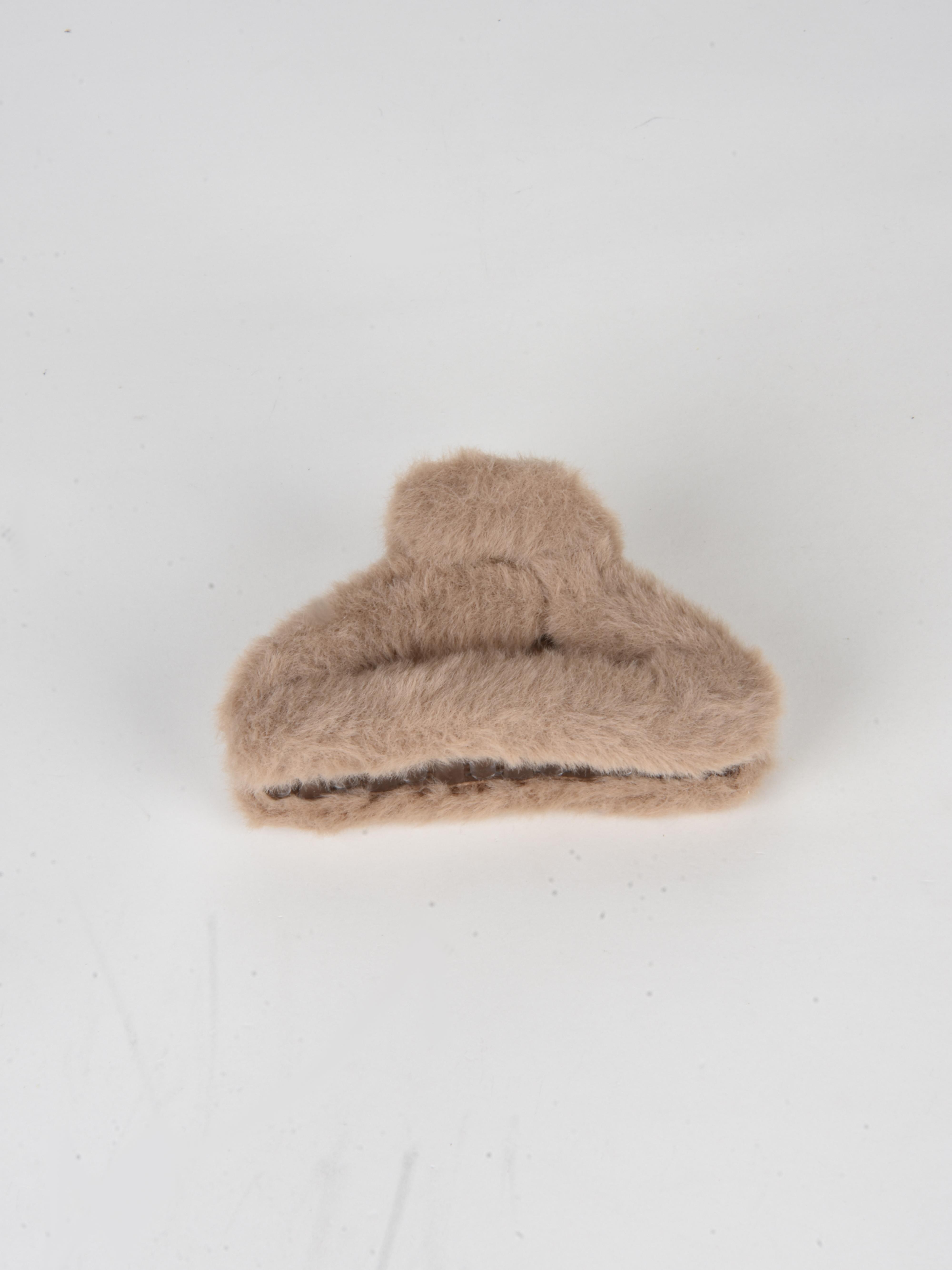 Peluş Toka