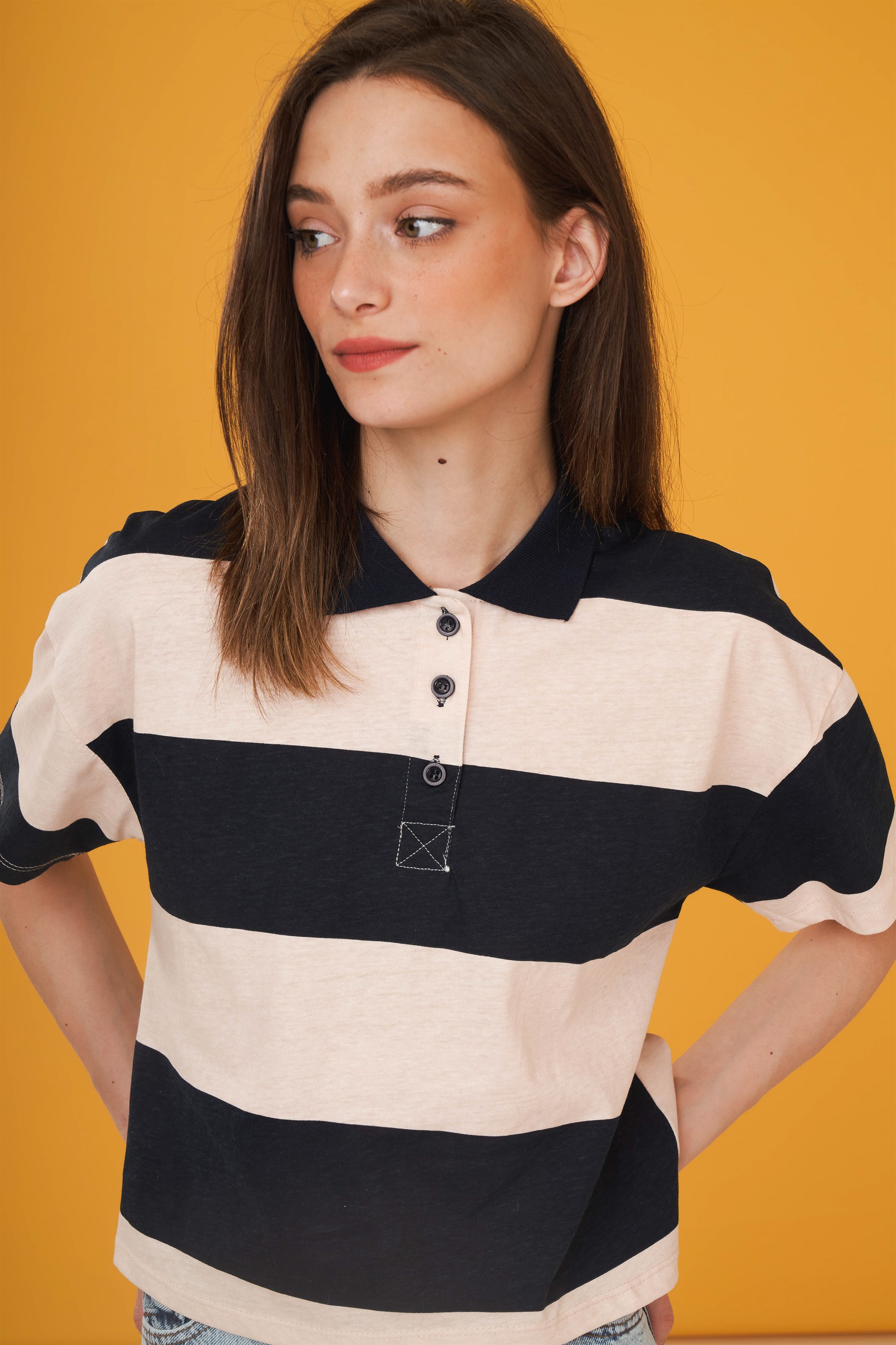 Polo Yaka Kısa T-shirt