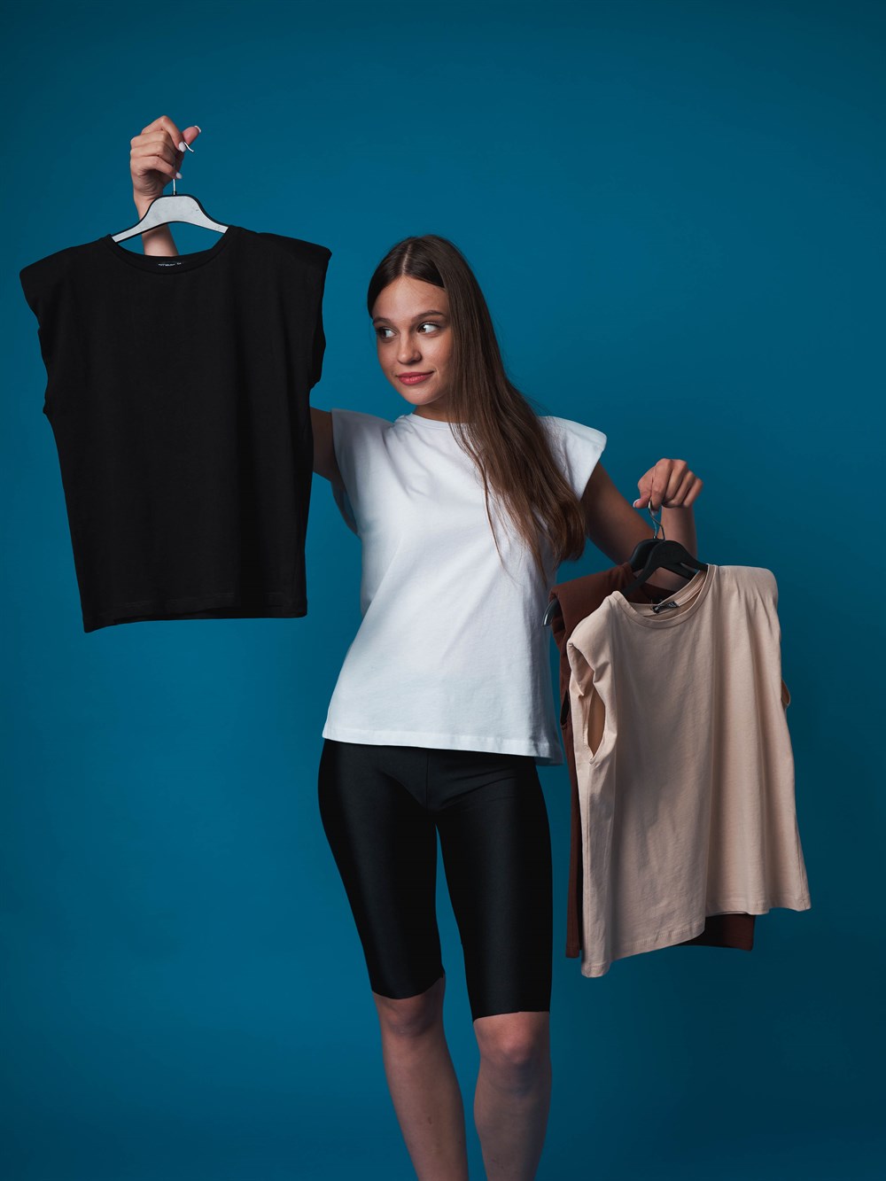 Vatkalı Kolsuz T-shirt