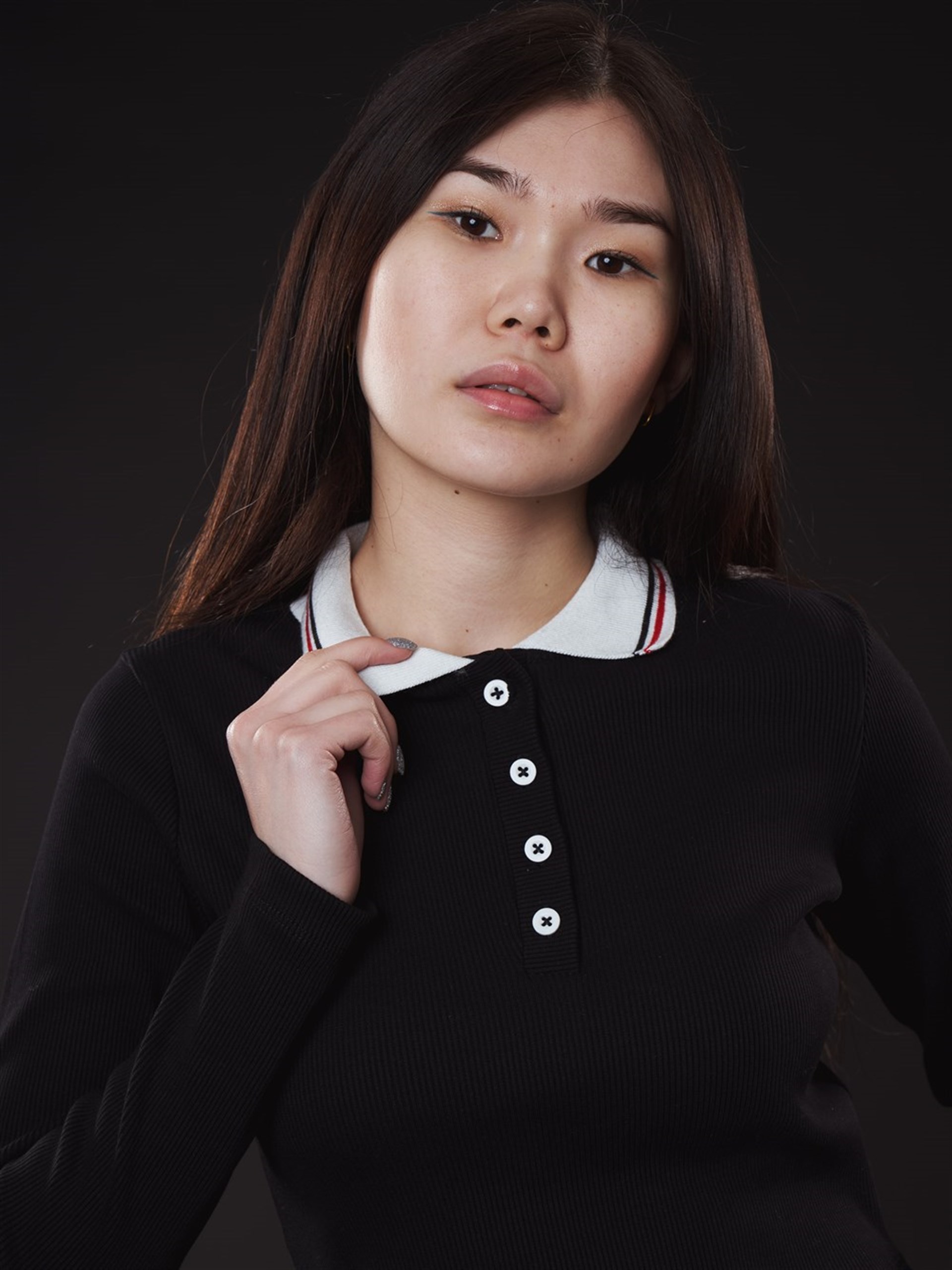 Yakalı Düğme Detaylı Bluz