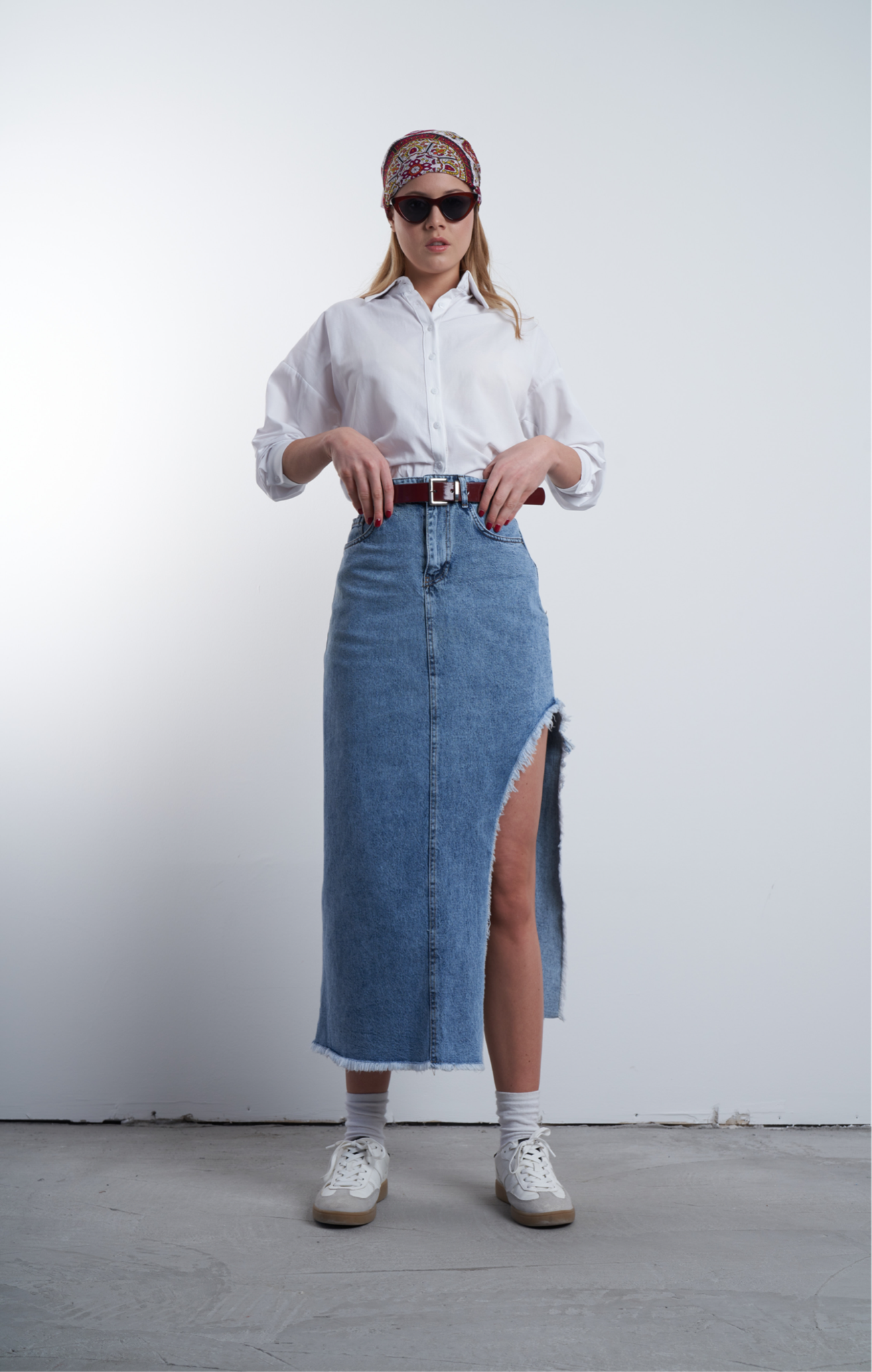Yırtmaç Detaylı Denim Etek Mavi