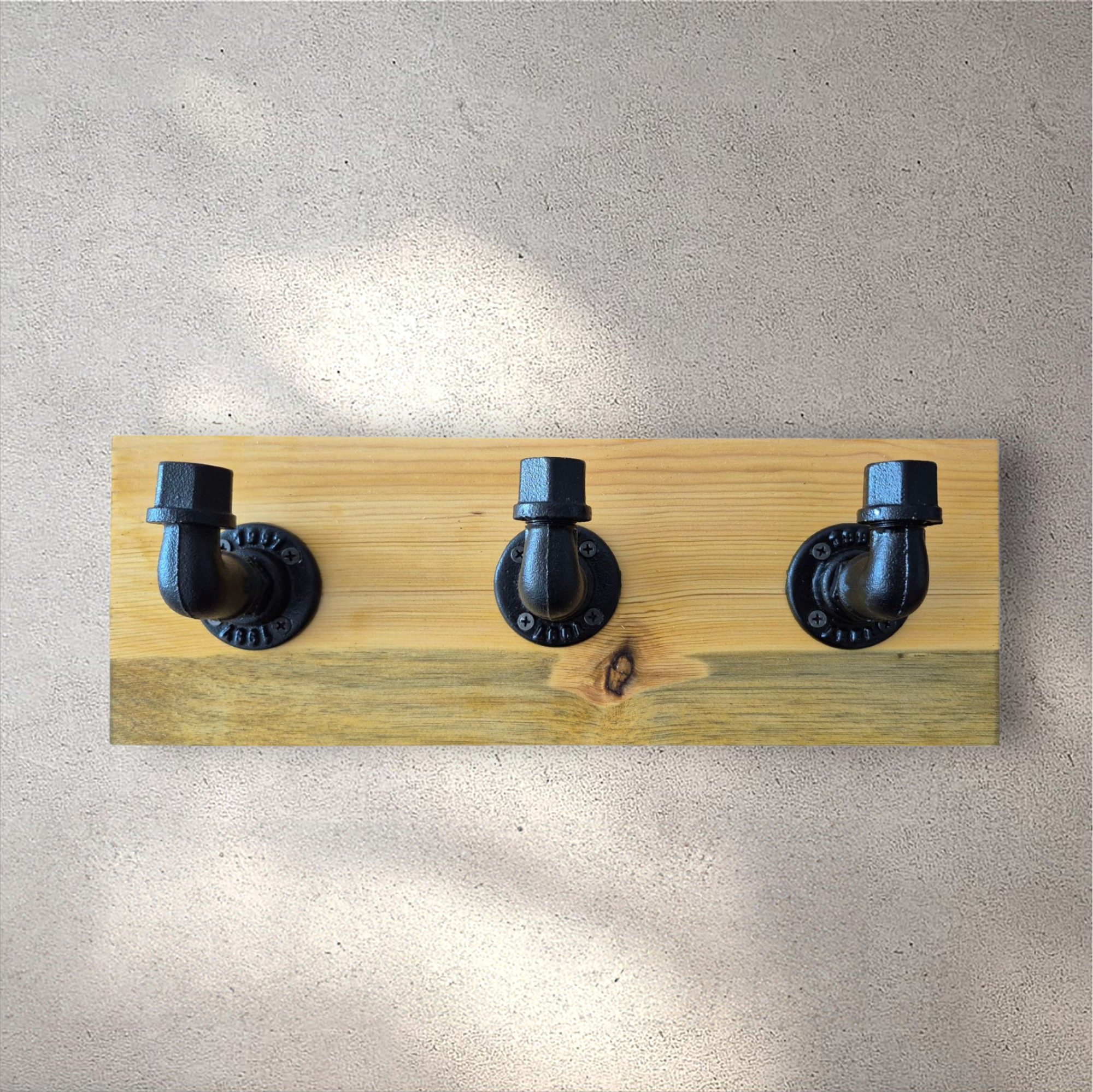 AskıTena Dekor Üçlü Askılık Demir Döküm Ahşap Tasarım 