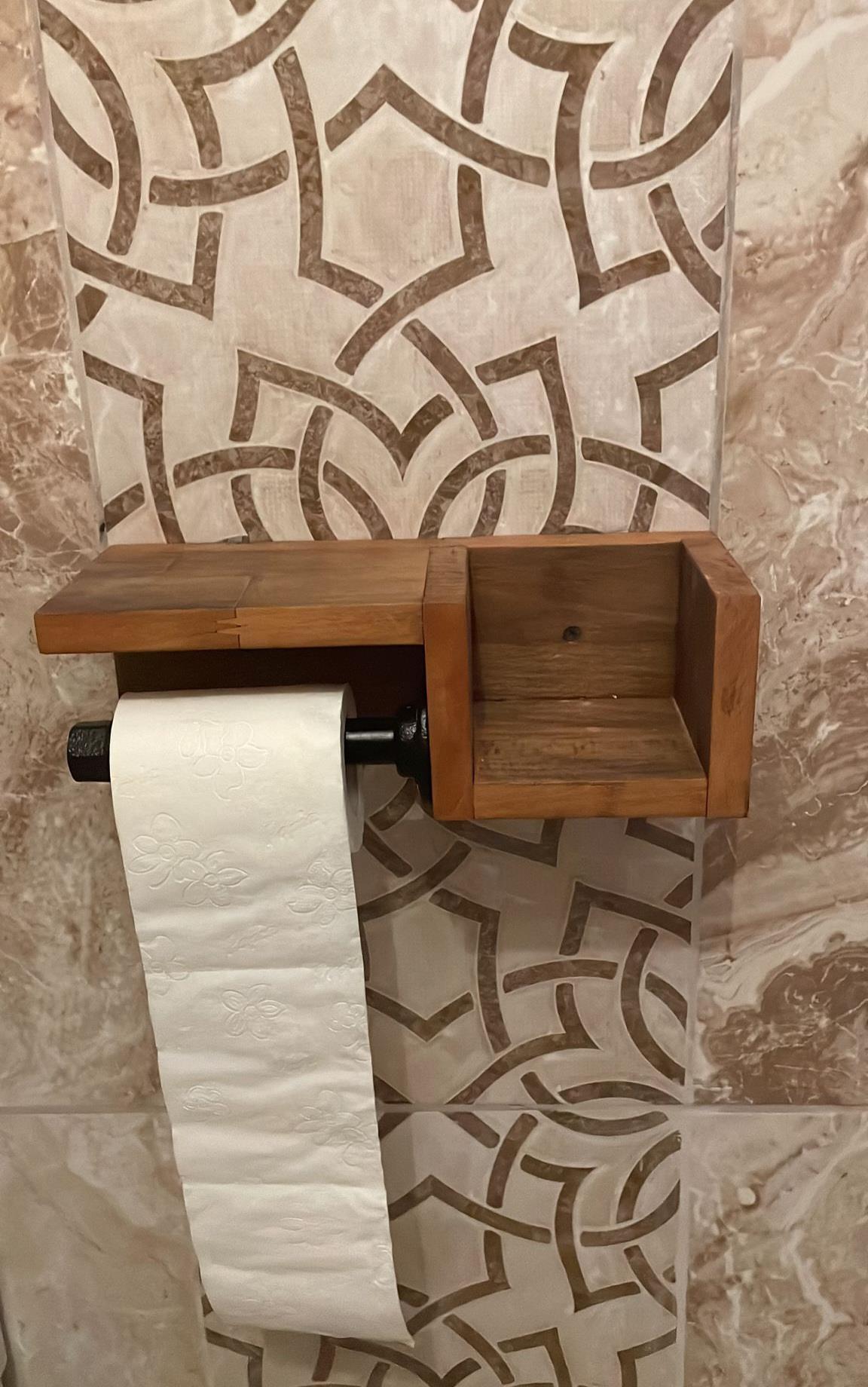 Banyo DekorasyonuTena Dekor Demir Boru Ahşap Raflı Tuvalet Kağıtlığı