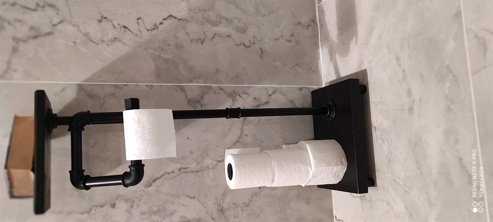 Tena Dekor Yedekli ve Raflı Demir Boru+Ahşap Tuvalet Kağıdı AskısıBanyo DekorasyonuTena Dekor Yedekli ve Raflı Demir Boru+Ahşap Tuvalet Kağıdı Askısı