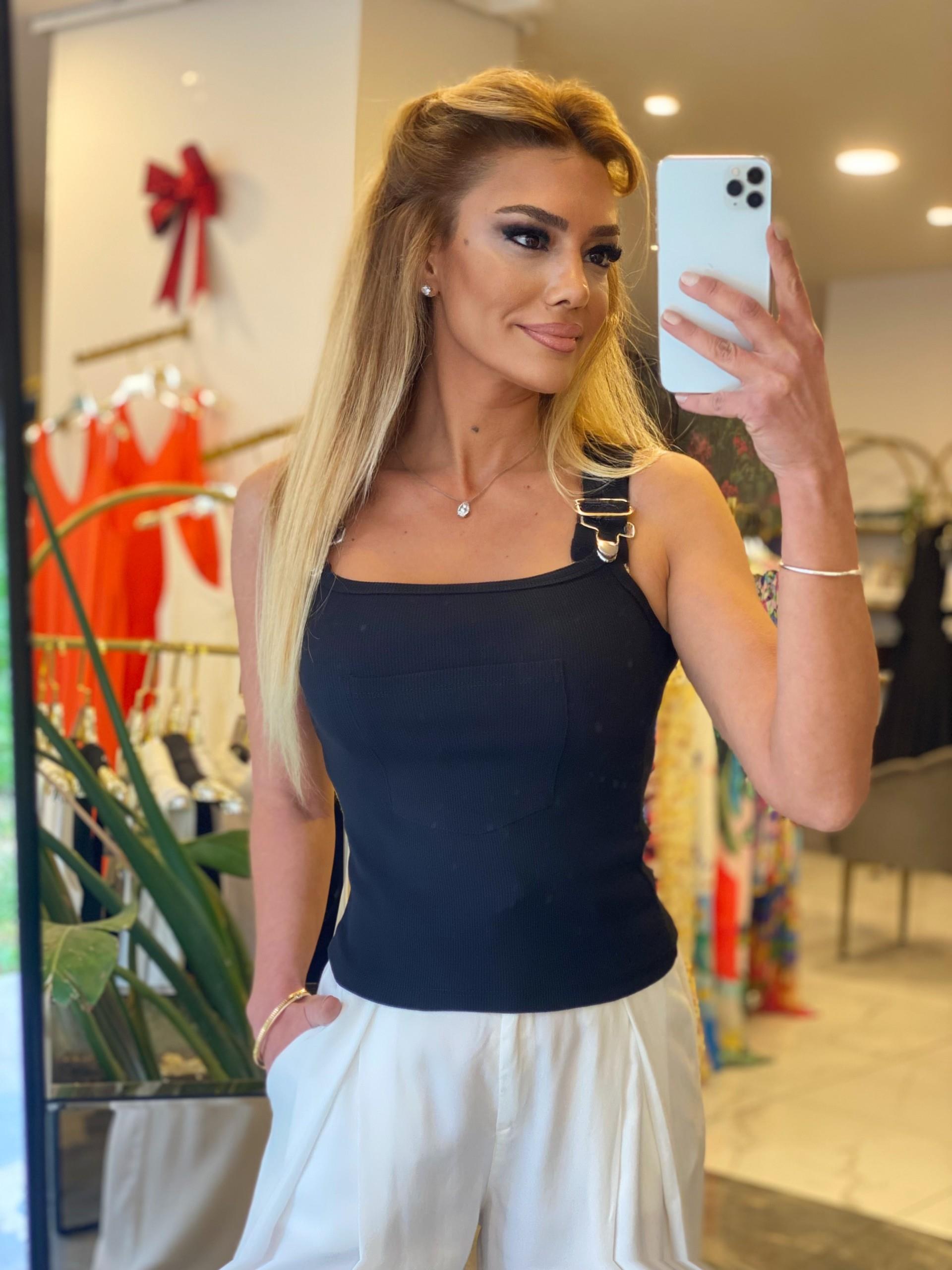 Siyah Bahçıvan Atlet