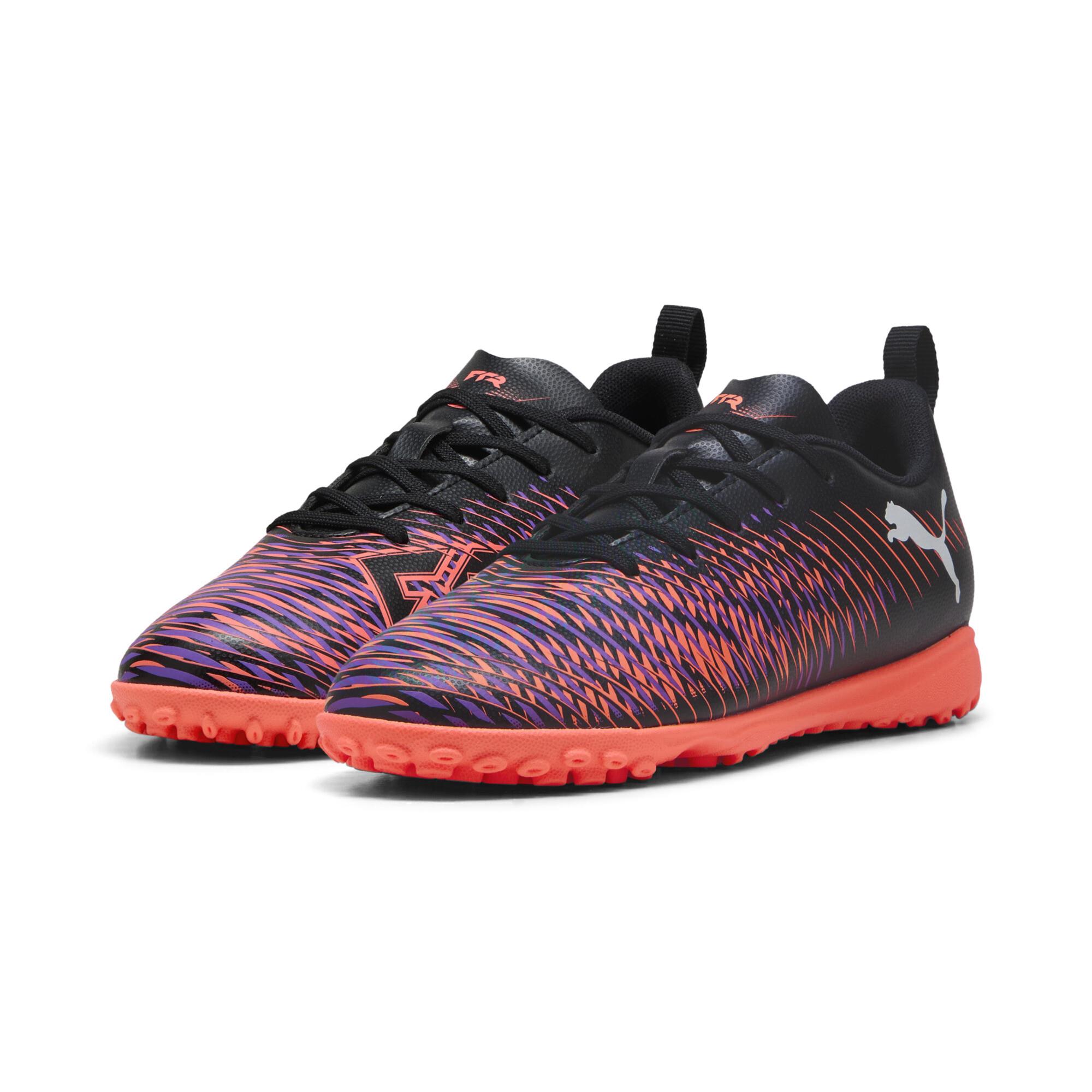 Puma Future 8 Play TT Çocuk Halı Saha Ayakkabısı 108396-01