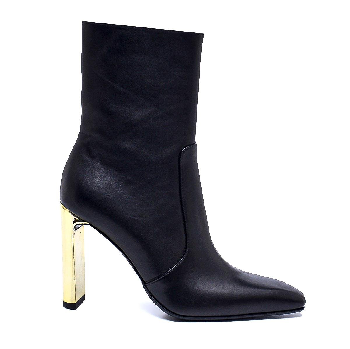 LESA SİYAH HAKİKİ DERİ Kadın TOPUKLU BOTLESA SİYAH HAKİKİ DERİ Kadın TOPUKLU BOT