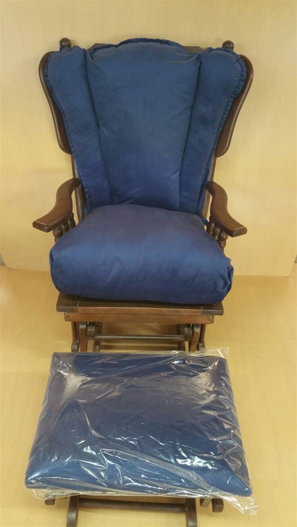 LARCİVERT DÖŞEMELİ SALLANAN KOLTUK