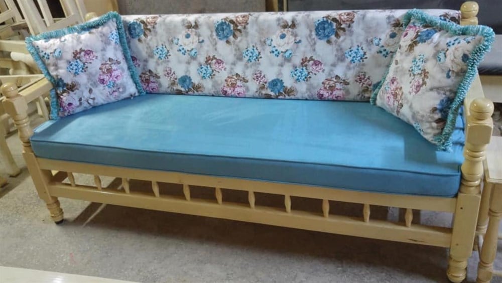 NATÜREL AHŞAP MAVİ DESENLİ SEDİR