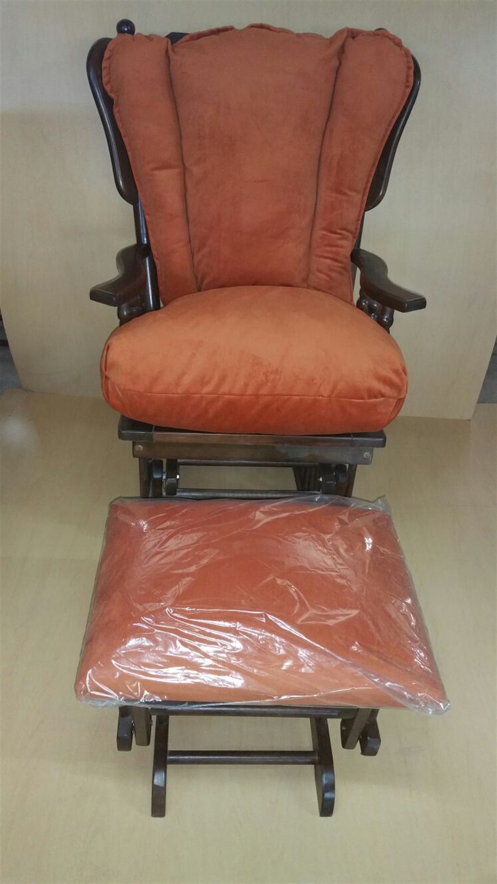 TURUNCU DÖŞEMELİ SALLANAN KOLTUK