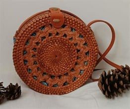 RATTAN YUVARLAK HASIR ÖRGÜLÜ OTANTİK OMUZ ÇANTASI