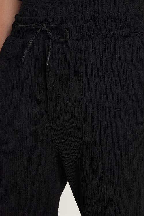 Erkek Oversize Geniş Kesim Bisiklet Yaka Gofre Kumaş Beli Bağcıklı Siyah Şort Takım