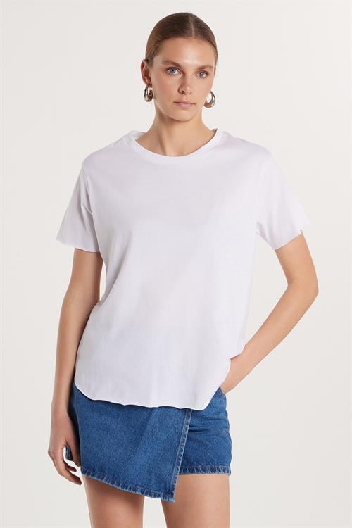 Kadın Relax Fit Modal Kumaş Basic Bisiklet Yaka Beyaz Tişört